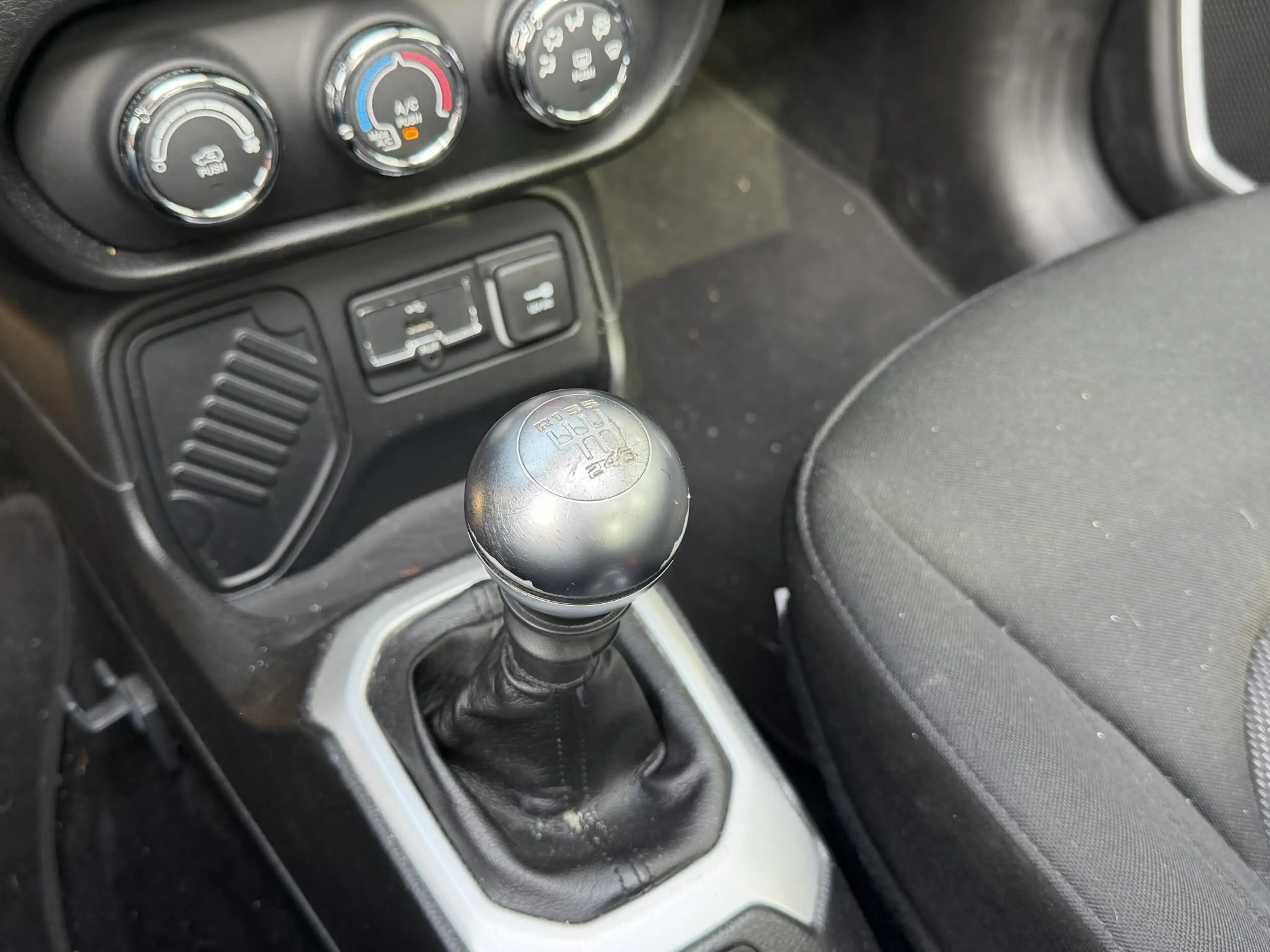 Jeep Renegade 1.4 MultiAir Freedom 17"/Panoramadak/Trekhaak/Came — photo 27