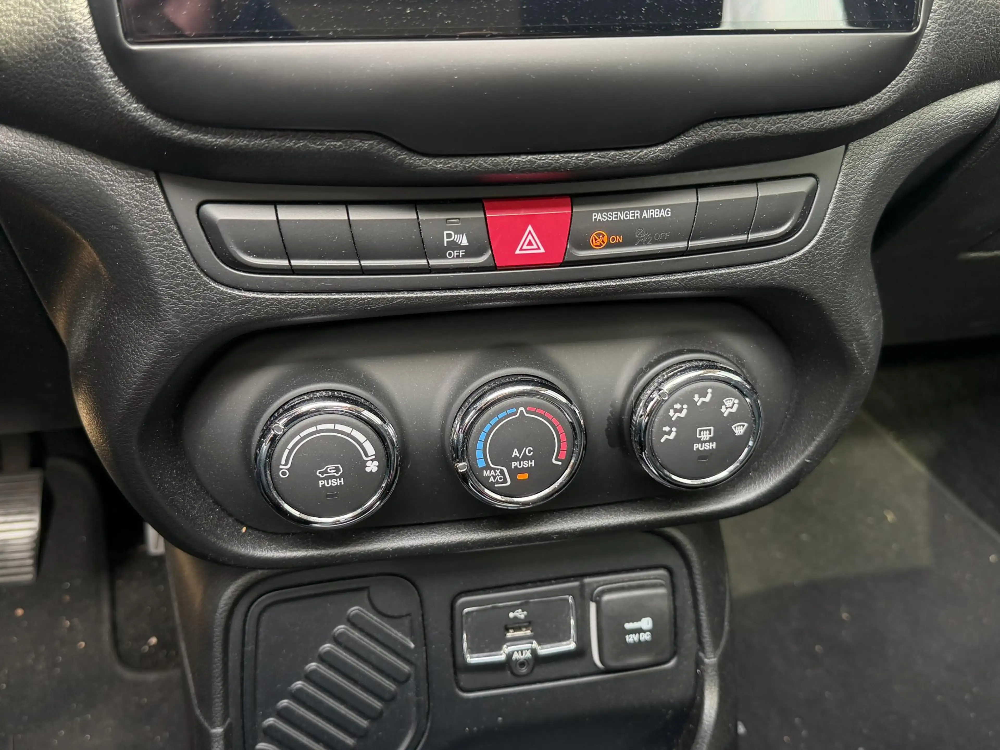 Jeep Renegade 1.4 MultiAir Freedom 17"/Panoramadak/Trekhaak/Came — photo 26