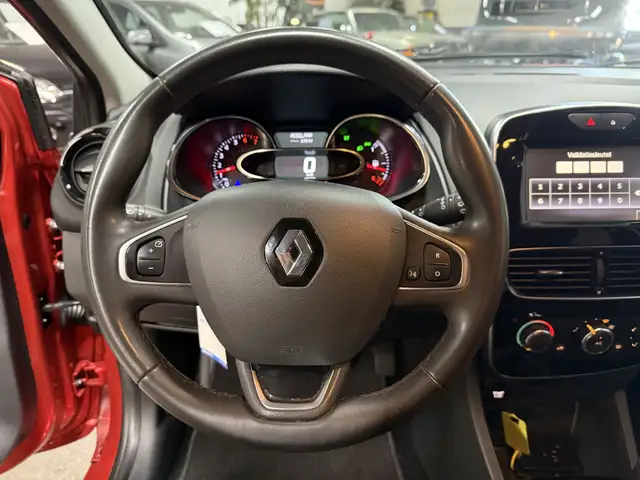 Renault Clio view 11