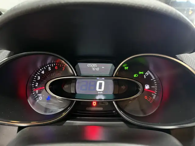Renault Clio view 12