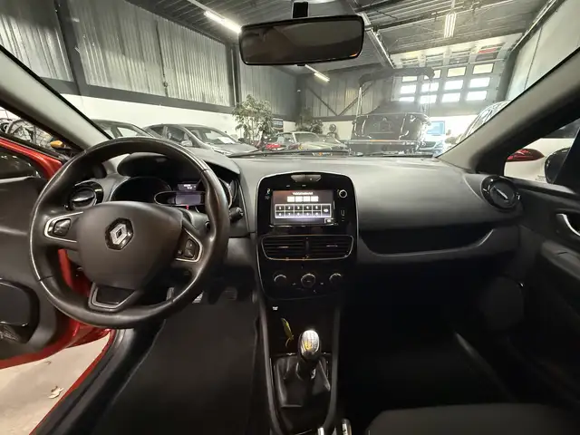 Renault Clio view 7