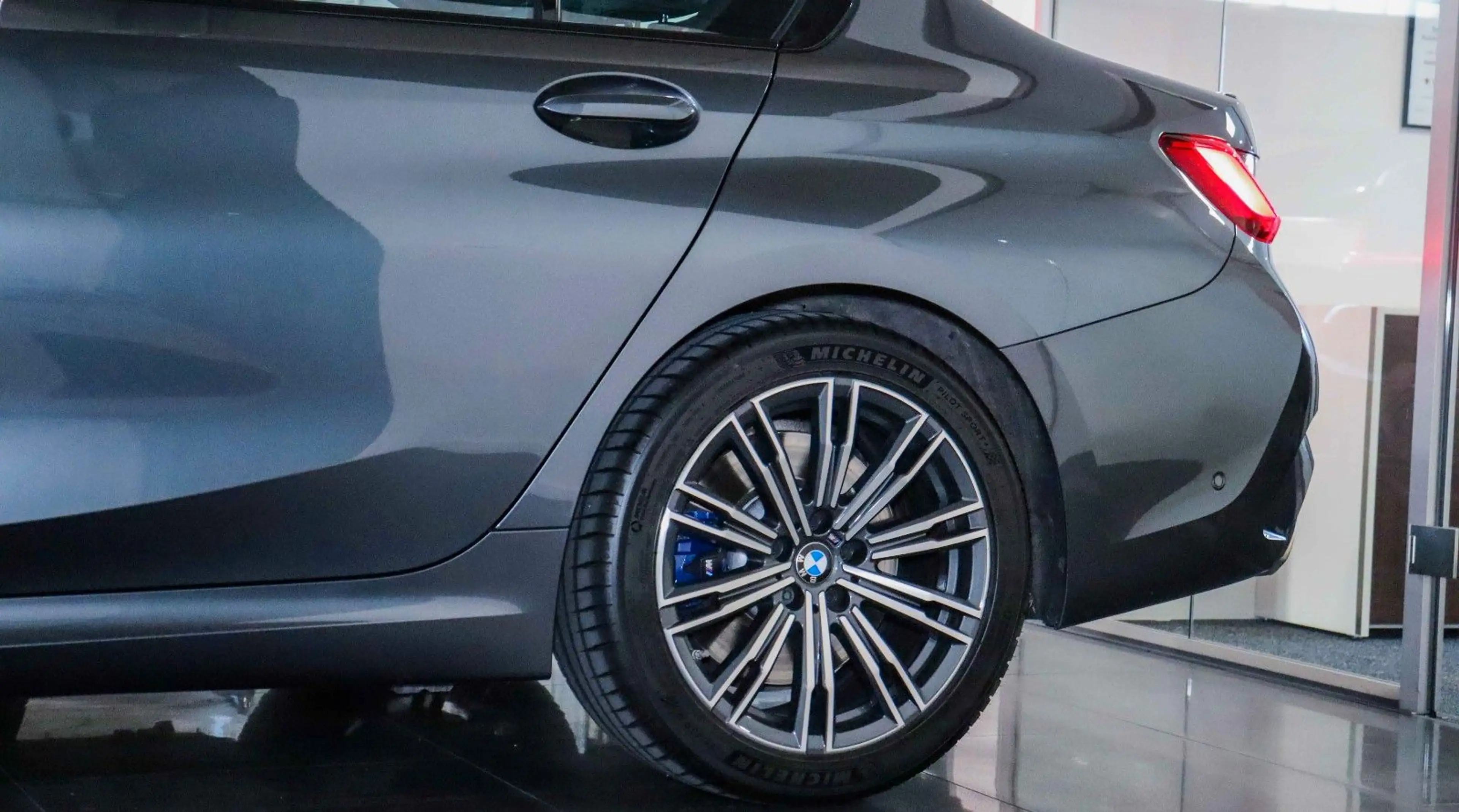 BMW 340 xD M SPORTAGA*LASER*KAM*KEYLES*VIRTUEL*HuD — photo 12