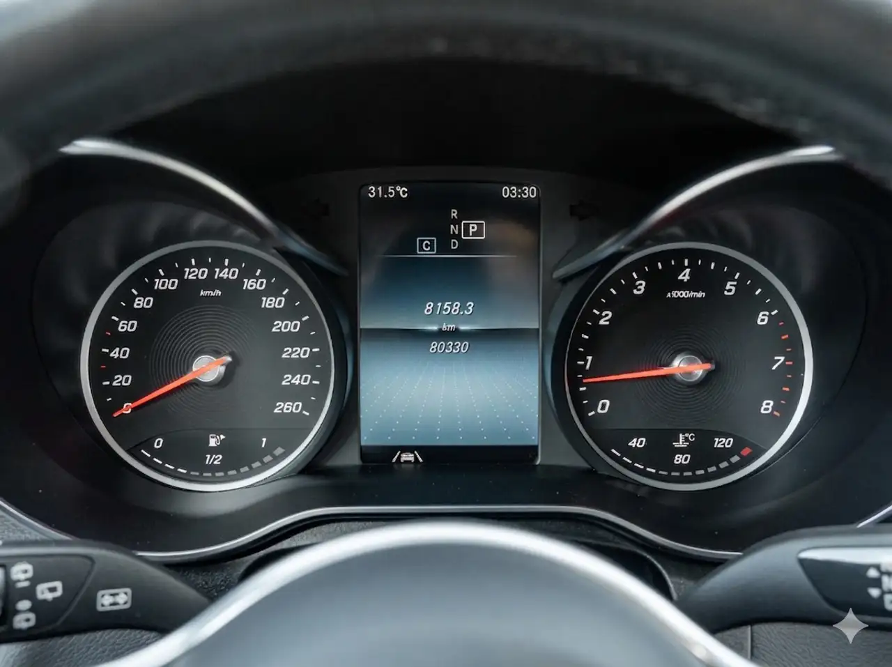 Mercedes-Benz GLC снимка Mercedes-Benz GLC