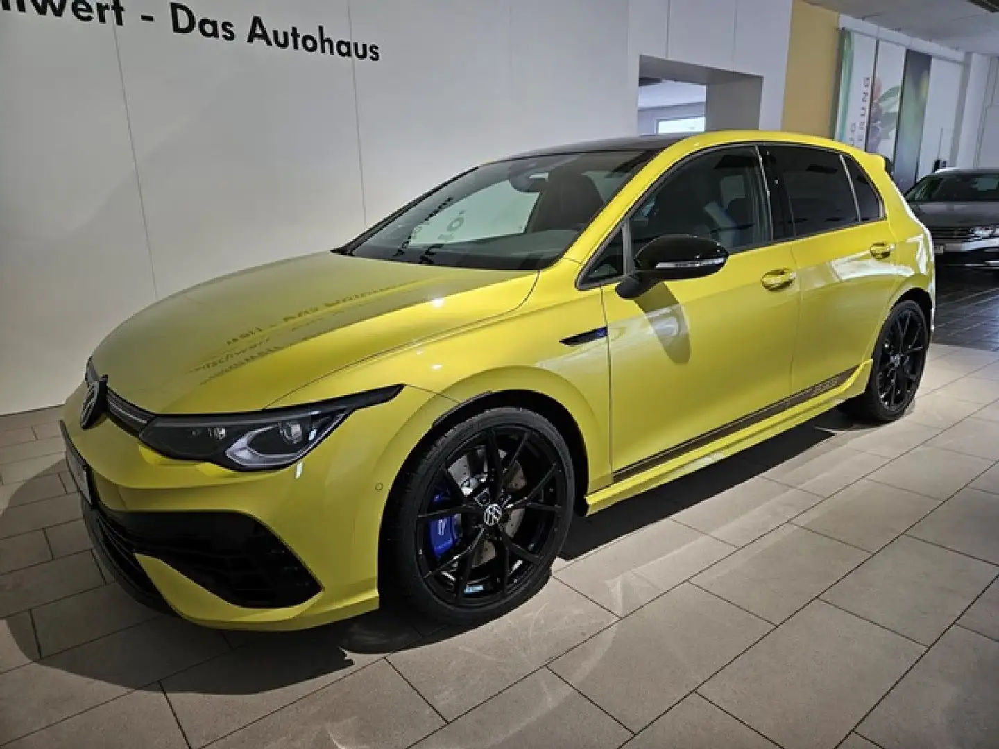 Volkswagen Golf 8 R 333 Limited Edition 2.0 TSI 4M DSG 96/333 Gelb - 2