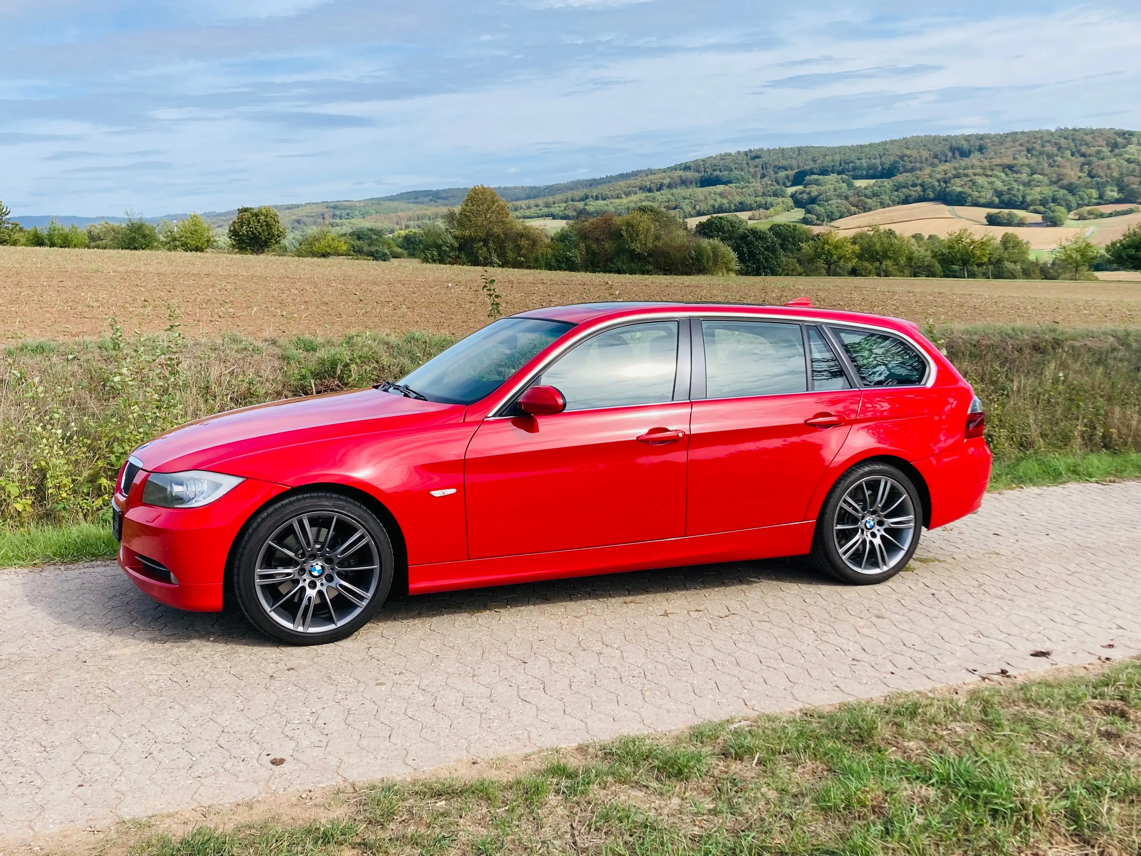 BMW 330 330 d xDrive — photo 4