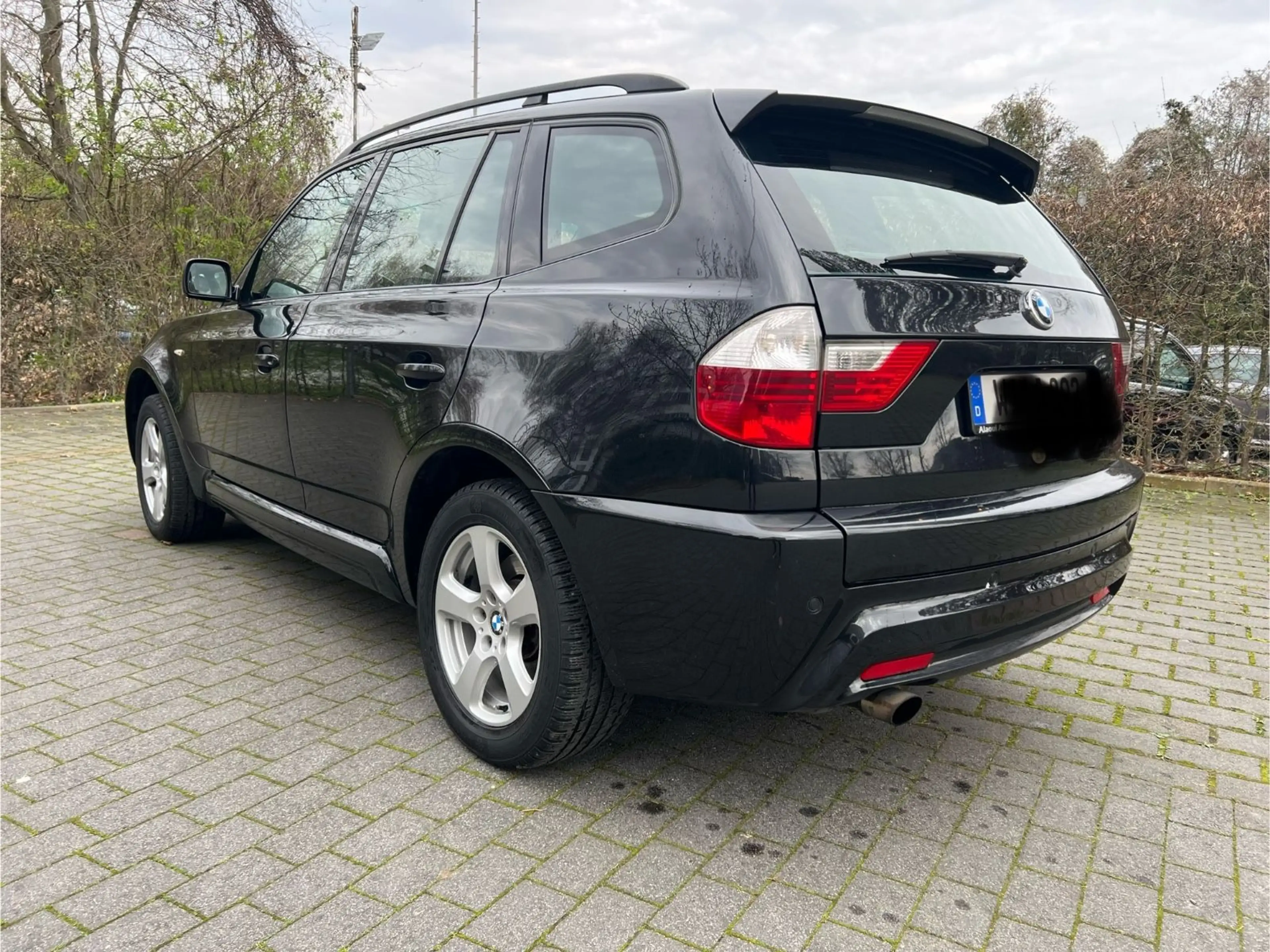 BMW X3 Baureihe X3 2.0d~Sport-Paket M / M-Technic — photo 6
