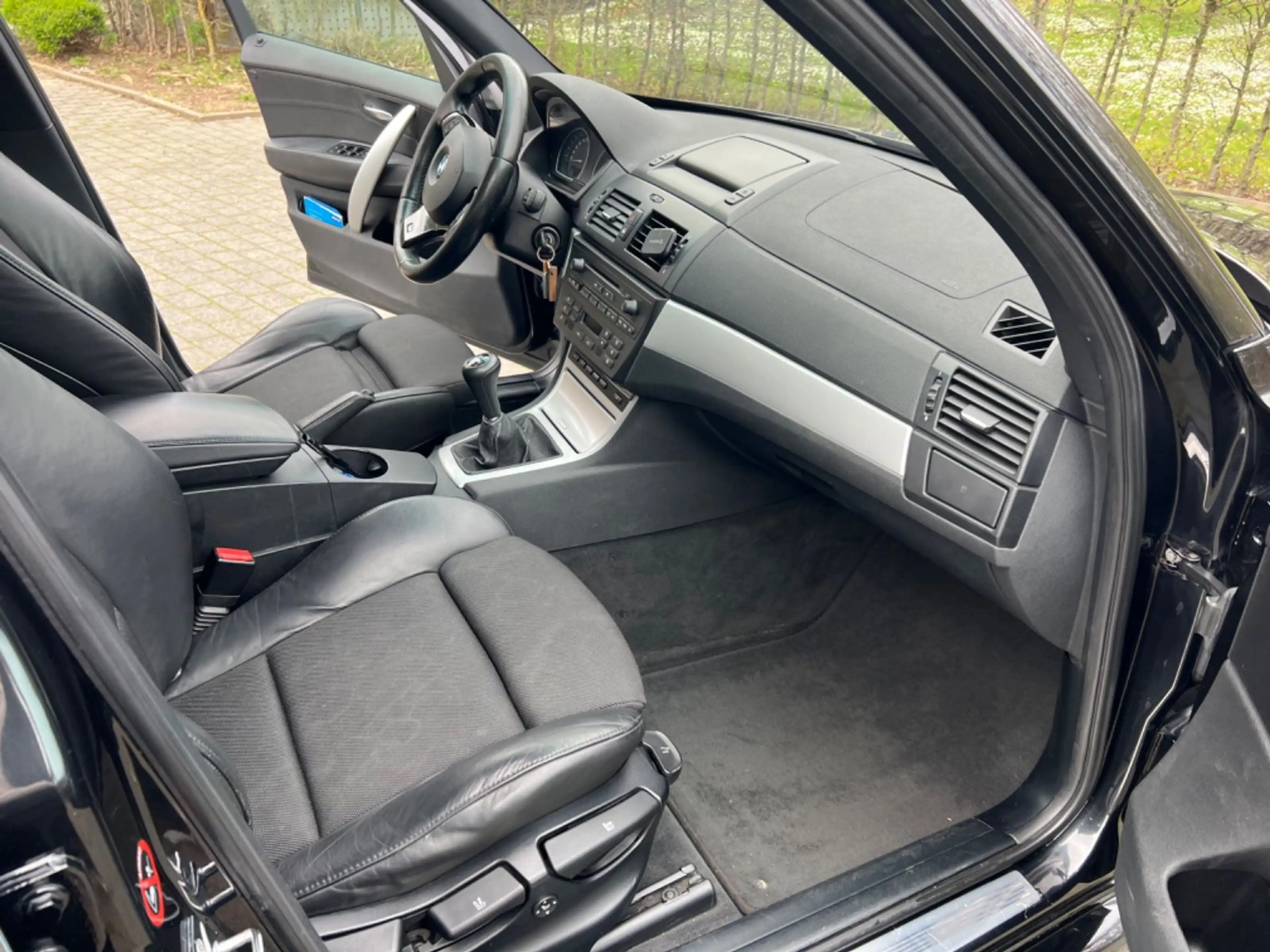 BMW X3 Baureihe X3 2.0d~Sport-Paket M / M-Technic — photo 12