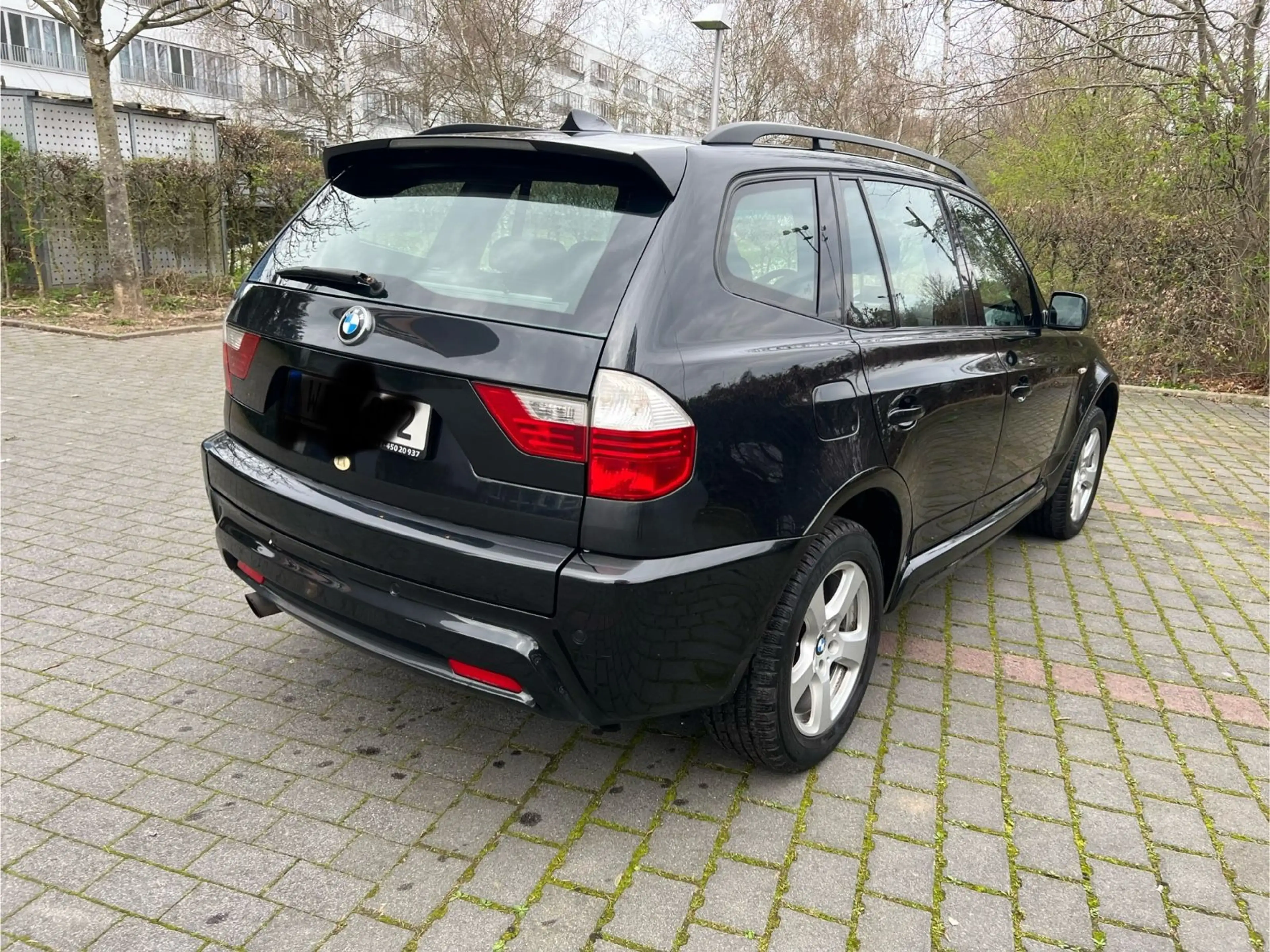BMW X3 Baureihe X3 2.0d~Sport-Paket M / M-Technic — photo 3