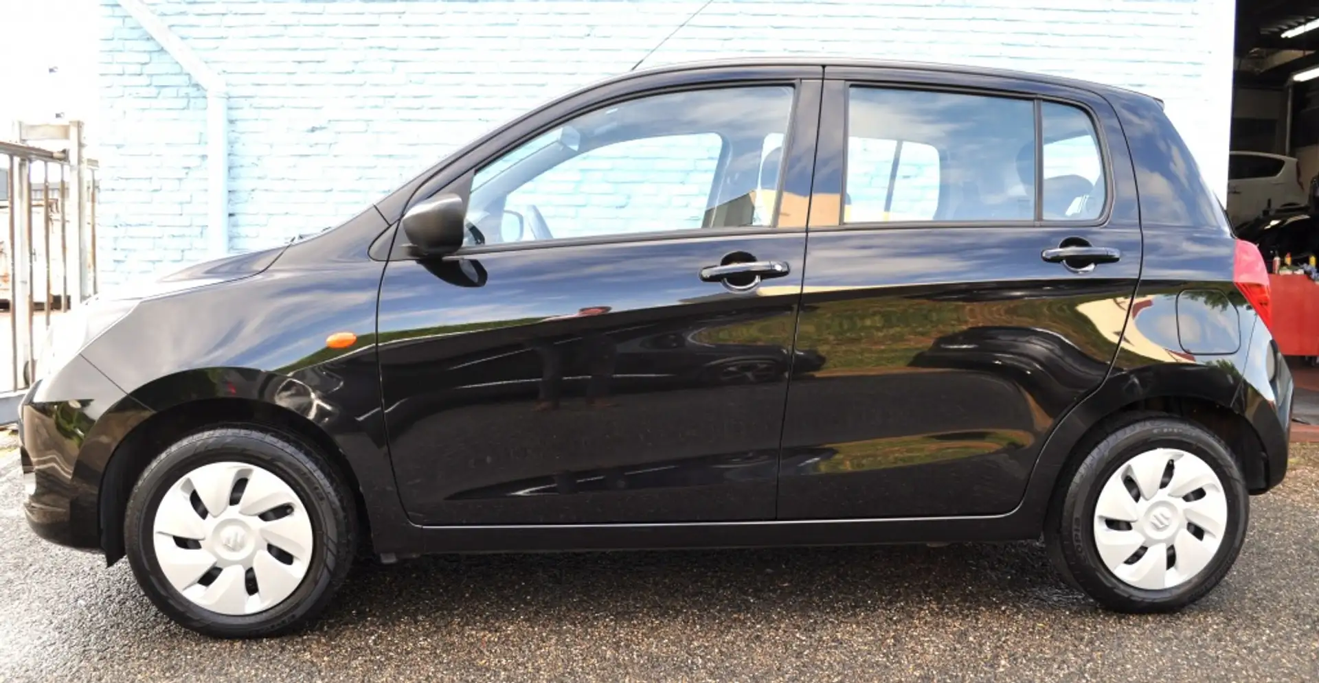 Suzuki Celerio 1.0 Comfort Automaat A/c bleu-tooth Negro - 2