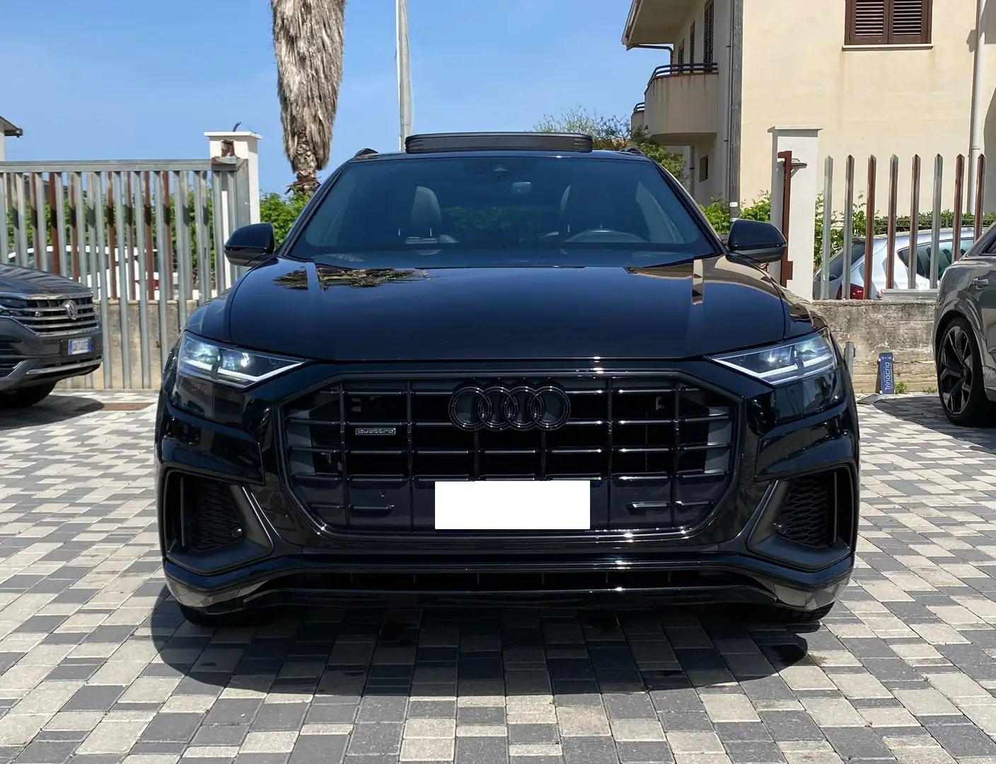 Audi Q8 S Line edition 3.0 TDI 231CV tiptronic mhev 4x4 45 Černá - 2