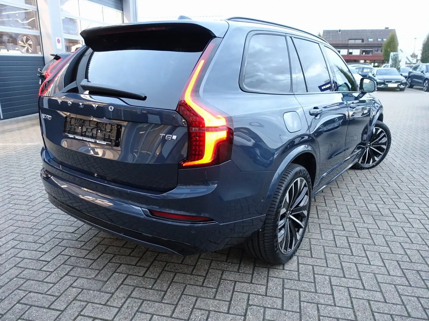 Volvo XC90 Plus, T8 AWD Plug-in Hybrid/AHK/FourC/Pano Blau - 2