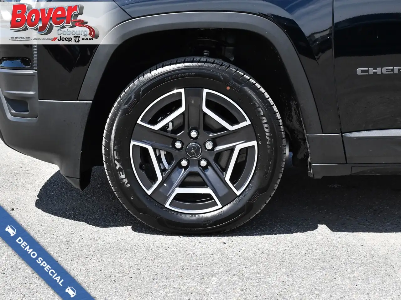 Jeep Cherokee снимка Jeep Cherokee