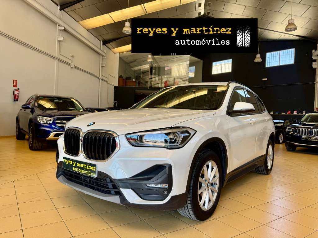 BMW X1 sDrive 18dA xLine - foto 1
