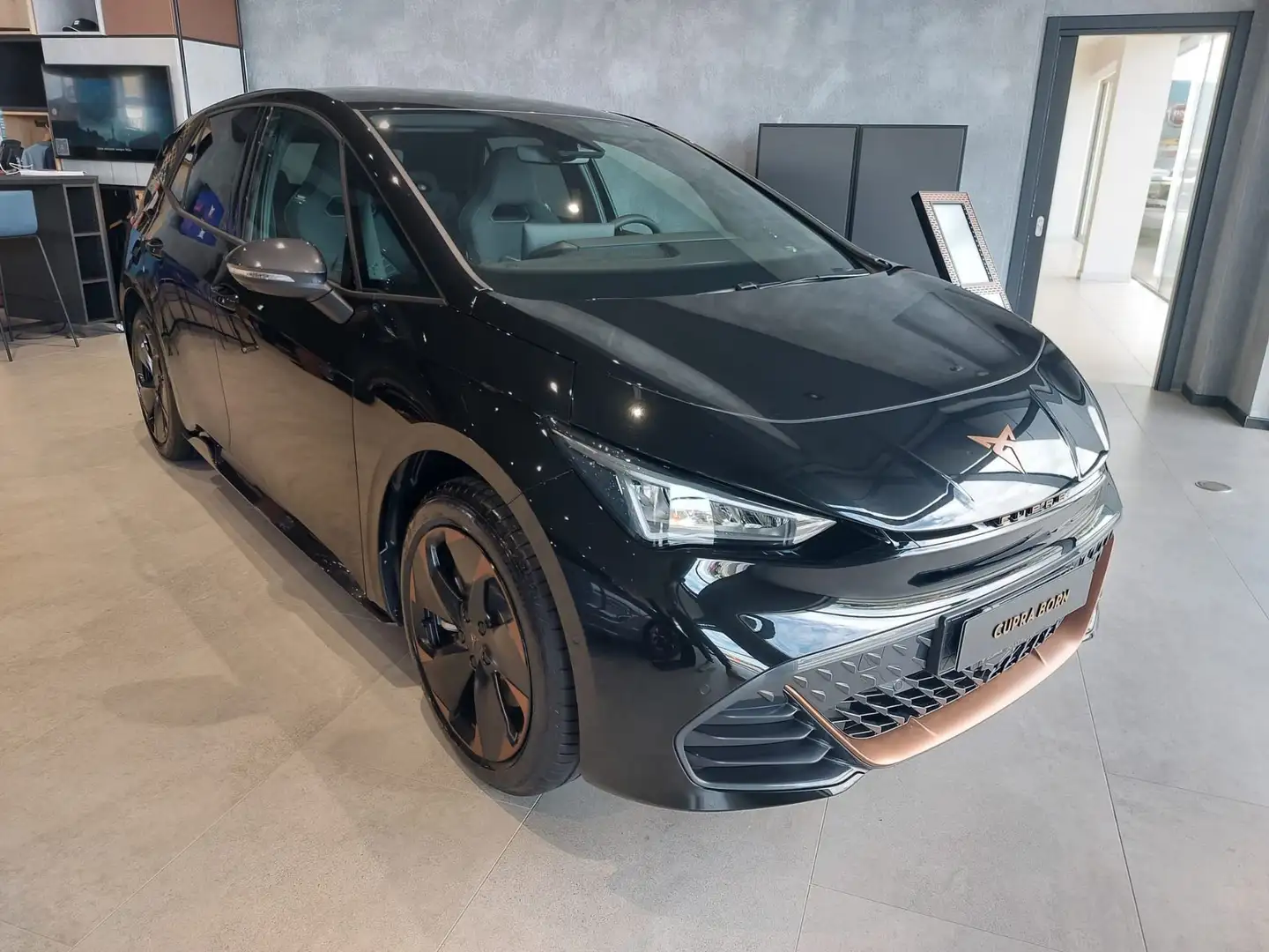 CUPRA Born Impulse+ 59kWh 231CV Чорний - 1