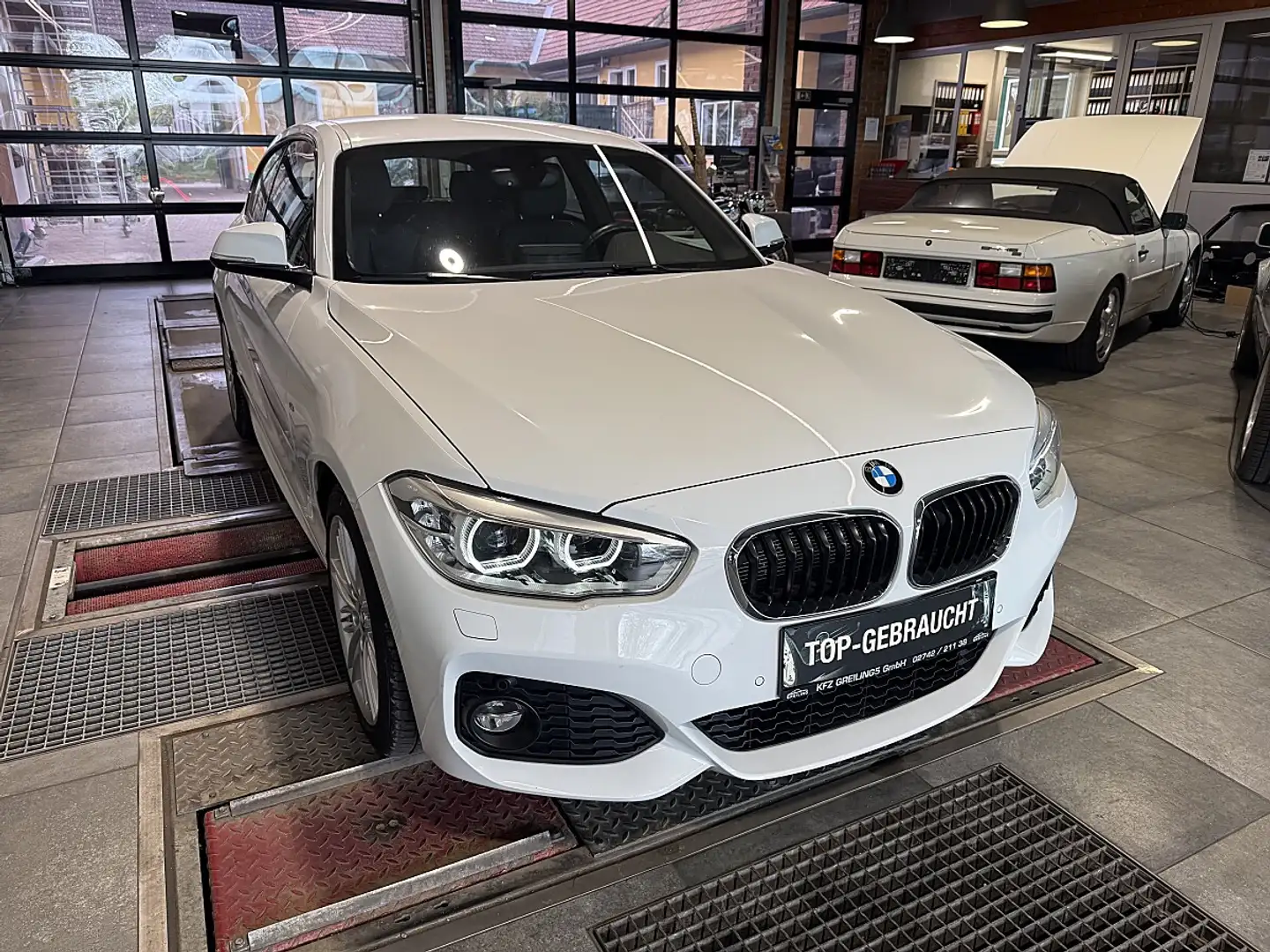BMW 118 i M Sport Weiß - 2