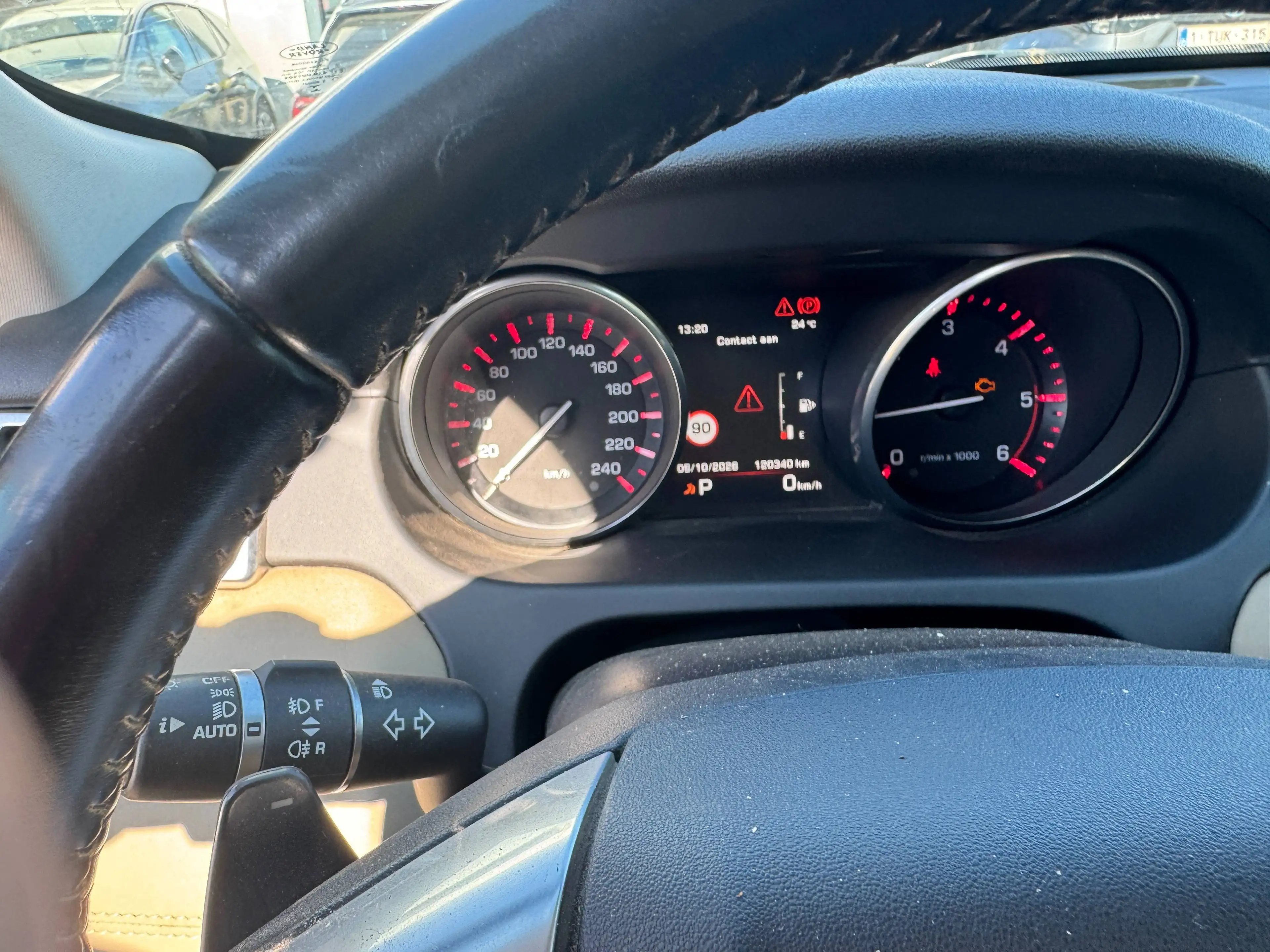 Land Rover Discovery Sport Discovery Sport 2.0 TD4 HSE/Lichte vracht — photo 6