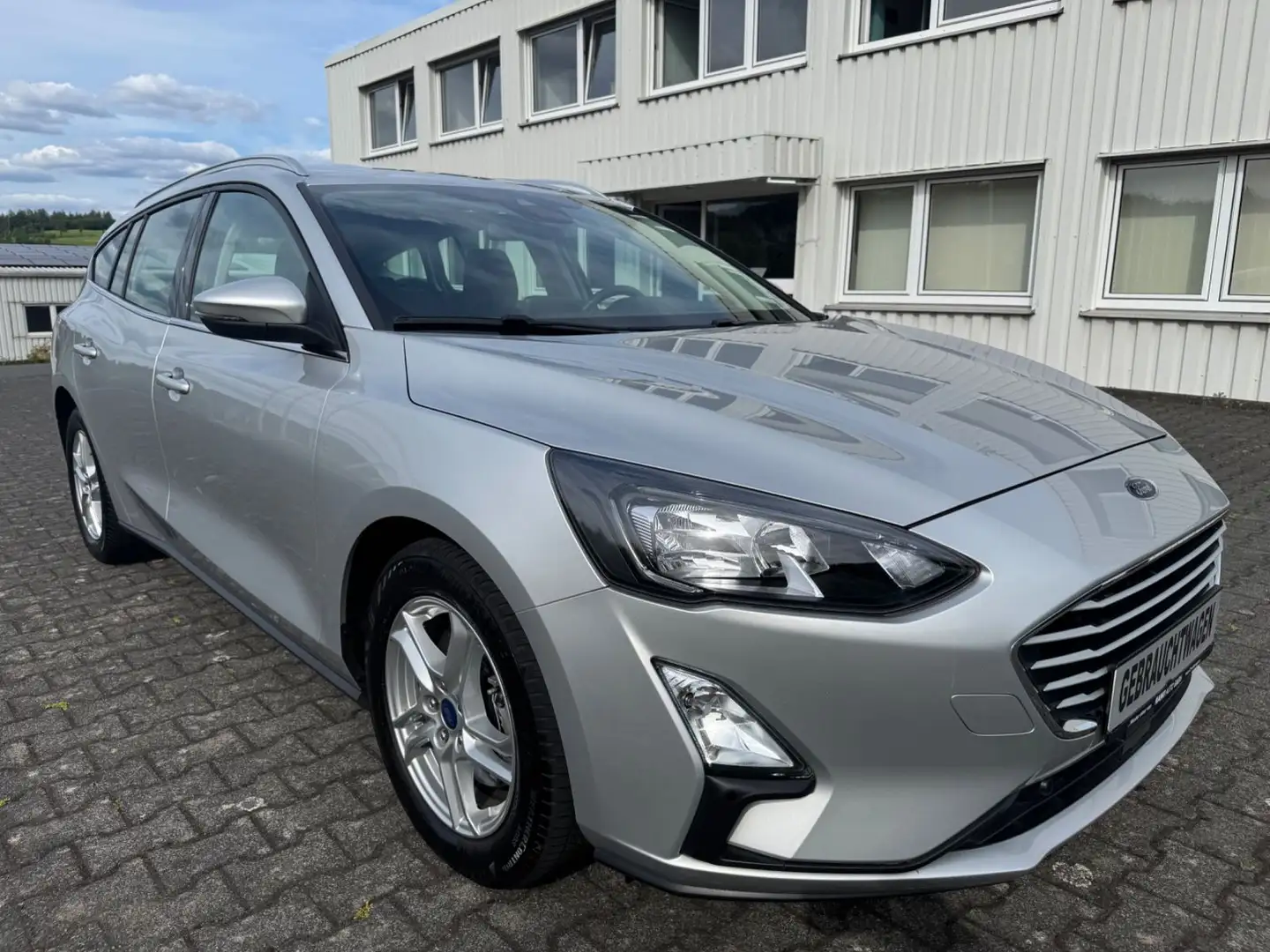 Ford Focus Turnier 1,5 CDTI Cool & Connect-LED-1 Hand Argento - 1