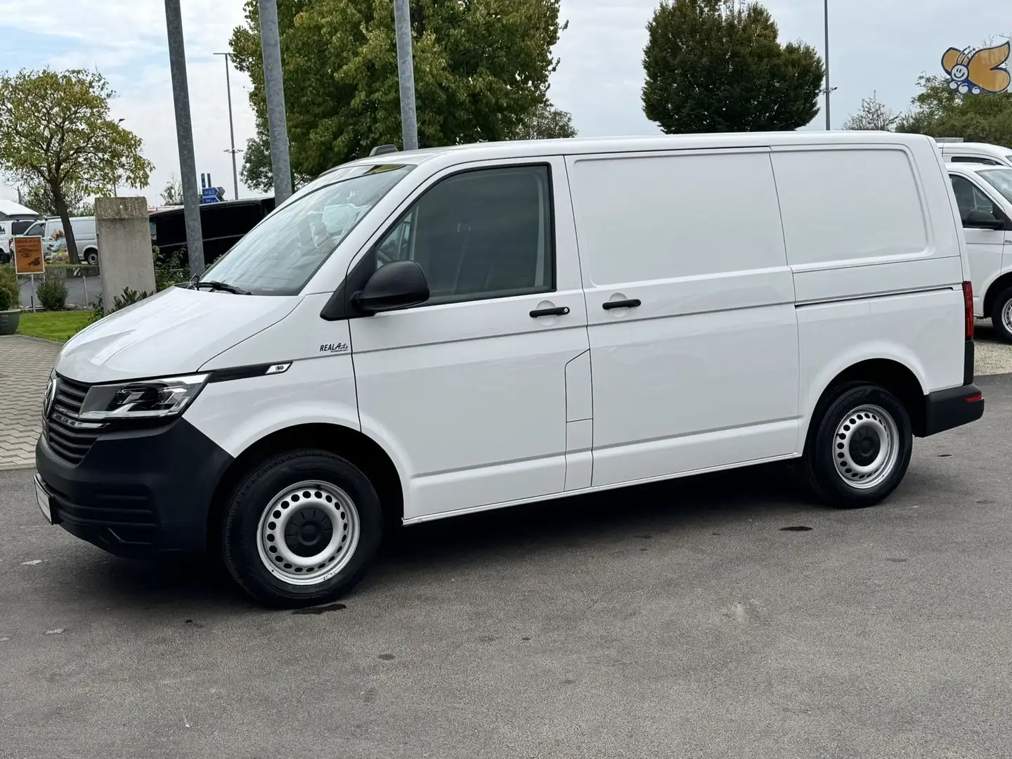 Volkswagen T6 Transporter 6.1 Kasten TDI DSG 4Motion ACC Weiß - 2