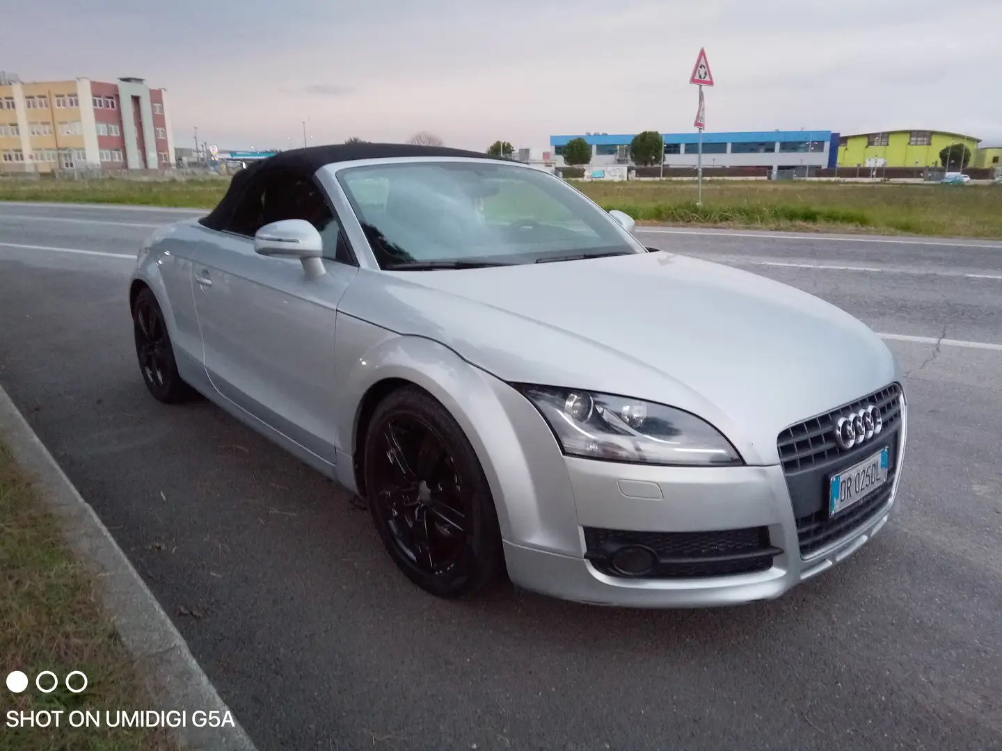 Audi TT Roadster 2.0 tfsi Advanced/NAVI/XENON/ Grijs - 2