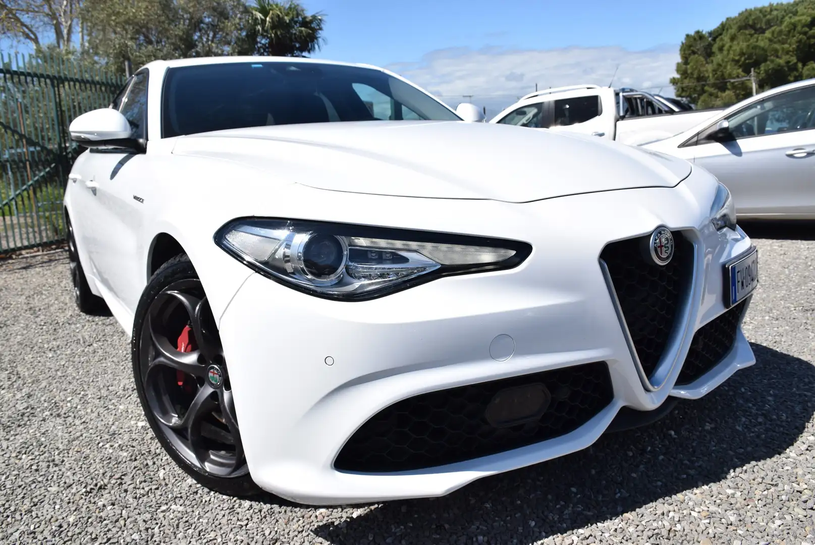 Alfa Romeo Giulia VELOCE Q4 4X4 AT8 2.2TD 210CV ANDROID NAVI SENSORI Bianco - 2