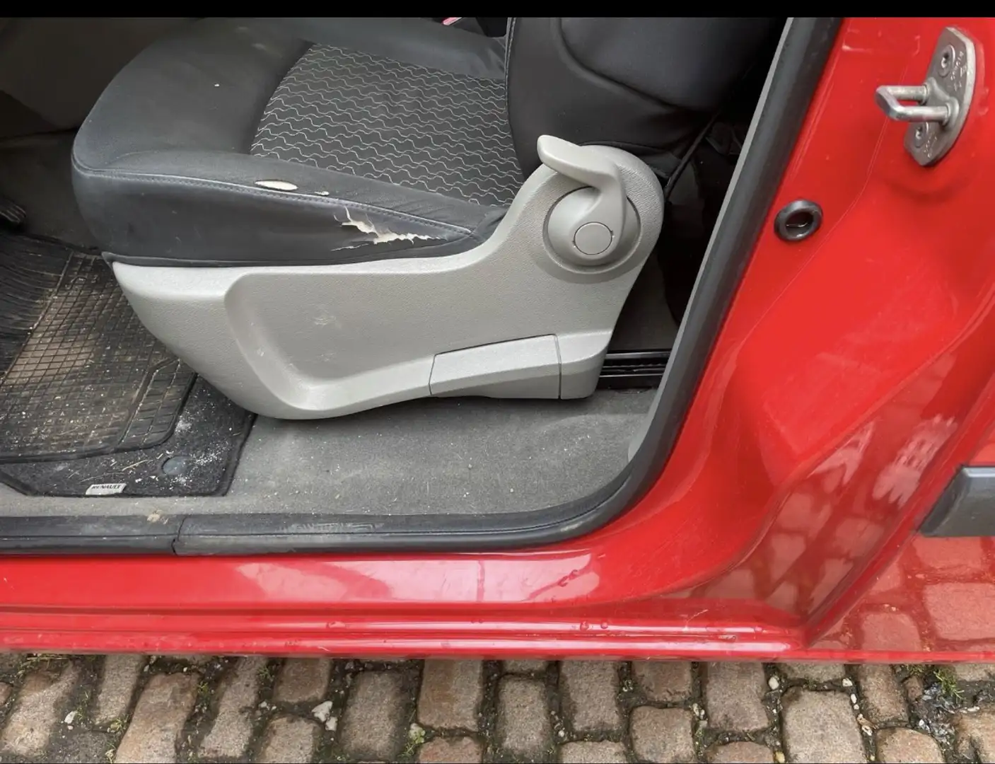 Renault Kangoo 1.5 dCi Authentique Rouge - 2
