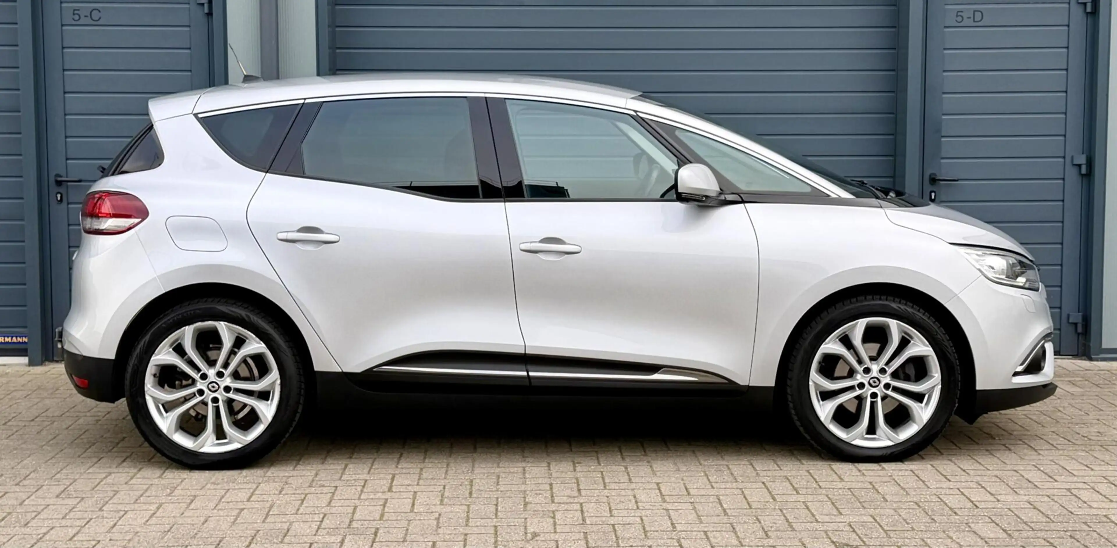 Renault Scenic 1.2 TCe 116pk Intens | Nieuwe Model | Lage KM | Tr — photo 11