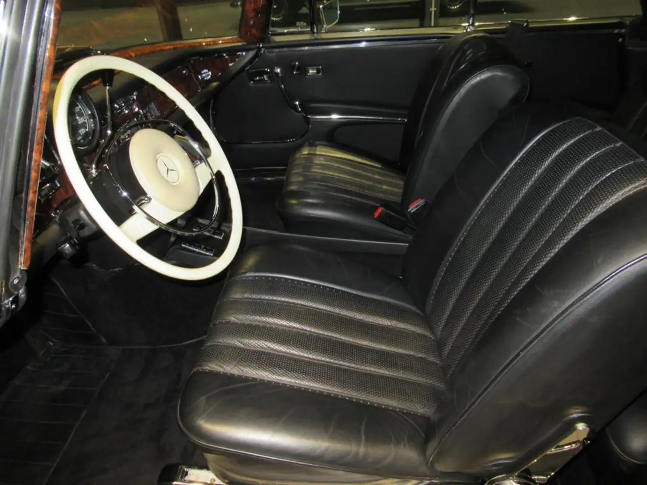 Mercedes-Benz 280 SE Cabrio *Deu. Fahrzeug*gepflegter Zustand*, foto 7