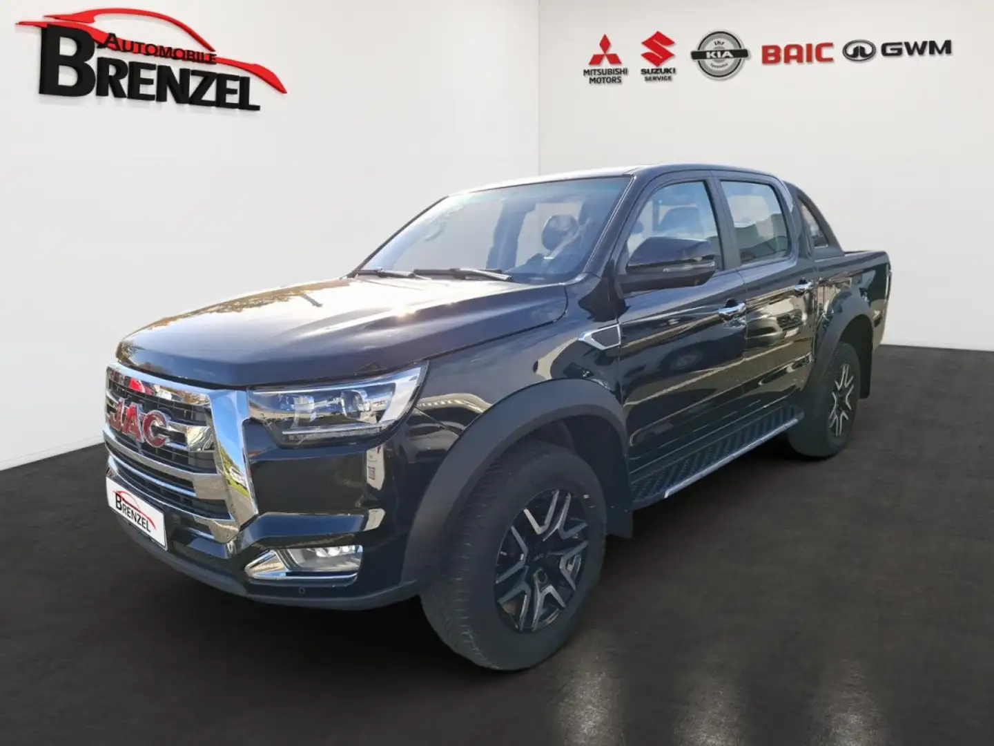 JAC T8 Pro 4x4 3t Anhängelast Allwetterreifen Klima Schwarz - 1