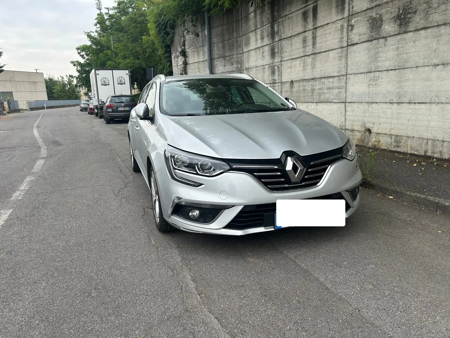 Renault Megane Megane Sporter 1.5 blue dci Intens 115cv edc my19 Argento - 2