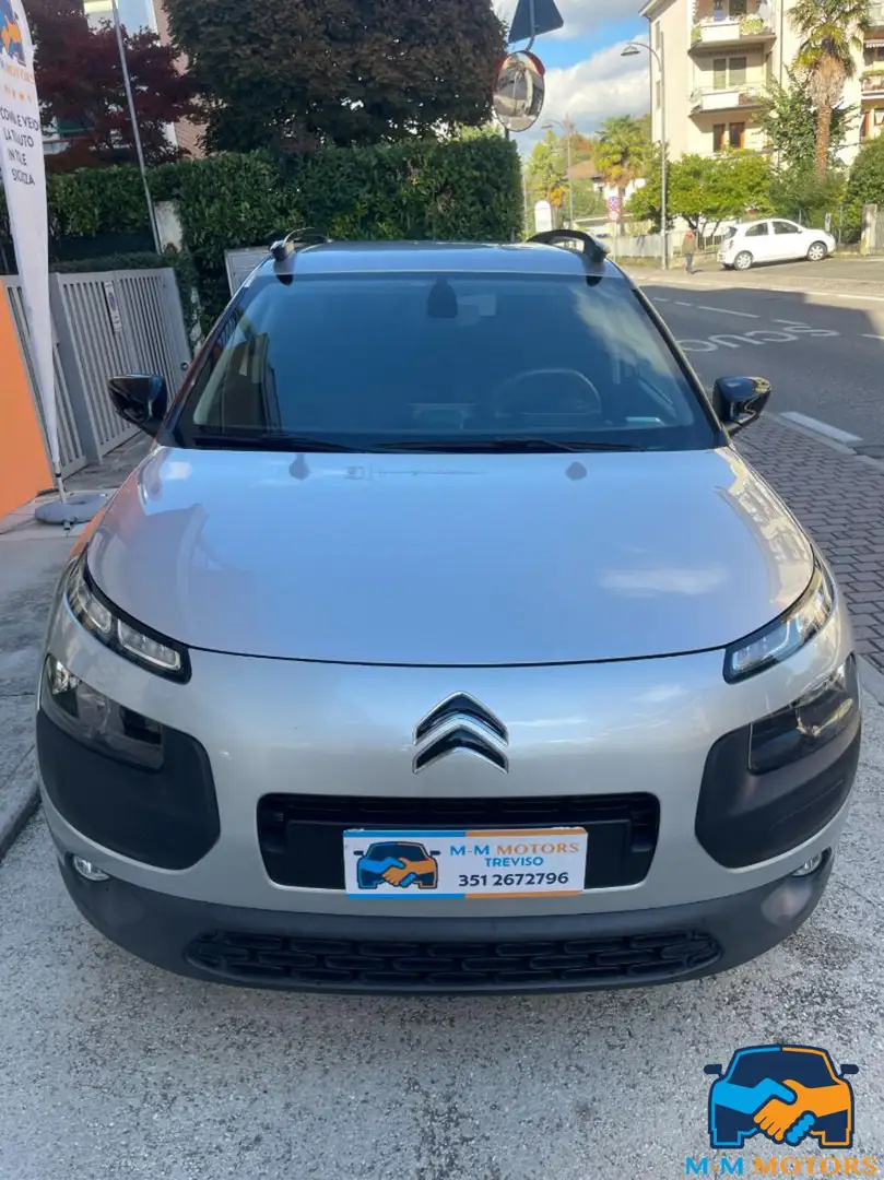 Citroen C4 Cactus BlueHDi 100 neo patentati Grau - 2