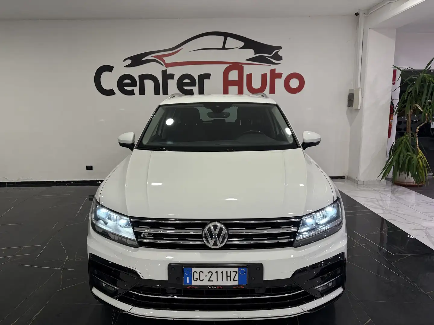 Volkswagen Tiguan Tiguan 2.0 TDI 150 CV SCR DSG R-Line - 2