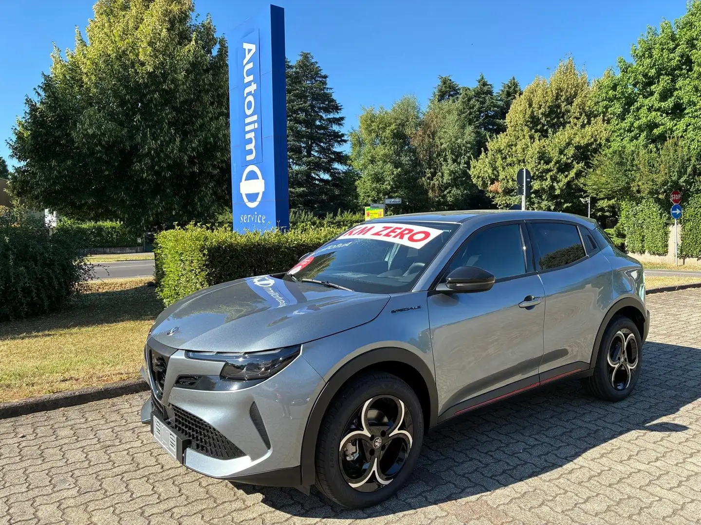Alfa Romeo Junior 1.2 Speciale 136cv edct6 NO VINCOLI FINANZIAMENTO Grigio - 1