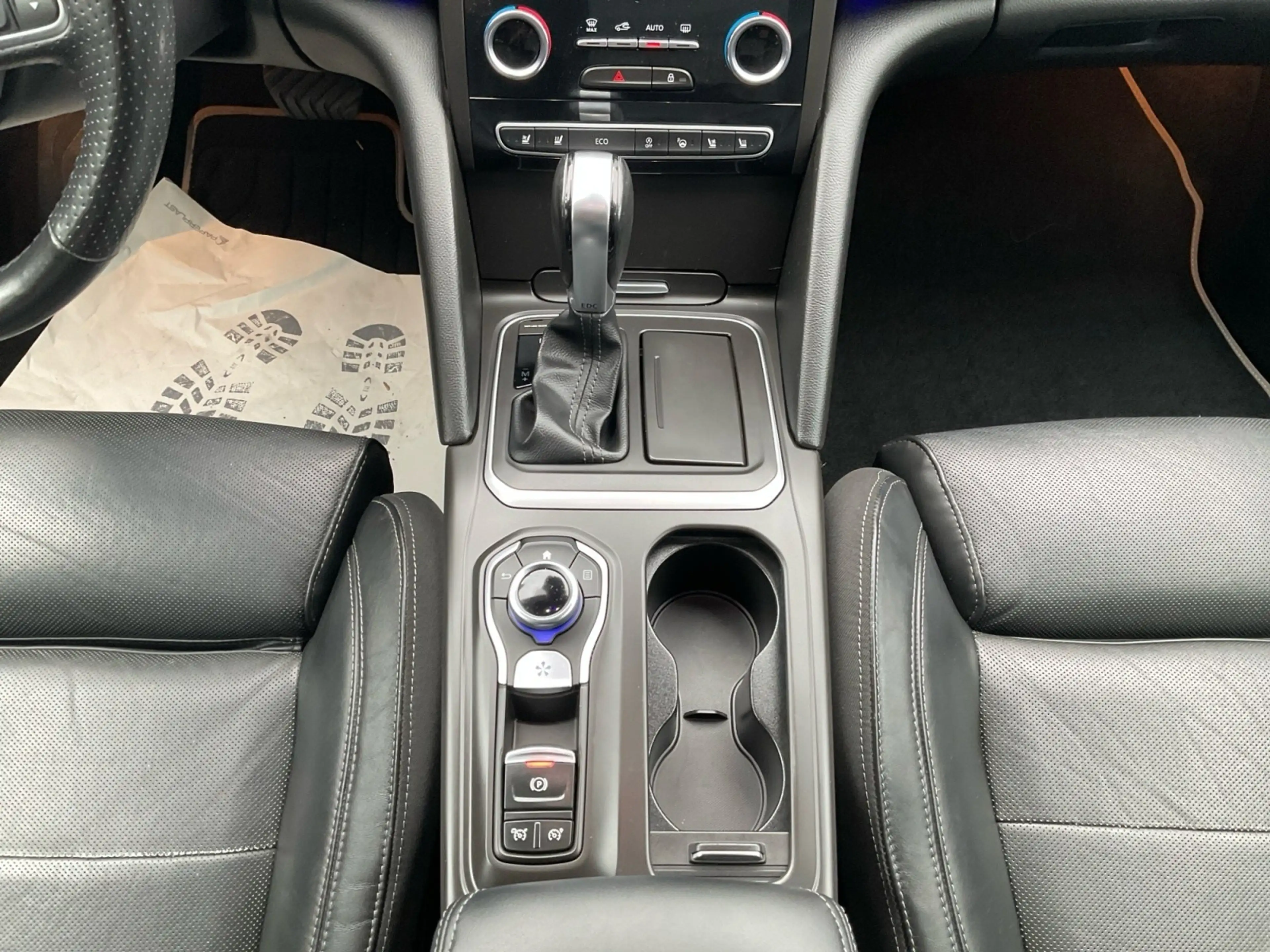 Renault Talisman Grandtour INITIALE PARIS ENERGY — photo 10