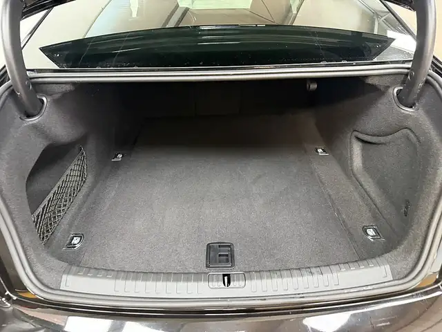 Audi A6 view 23