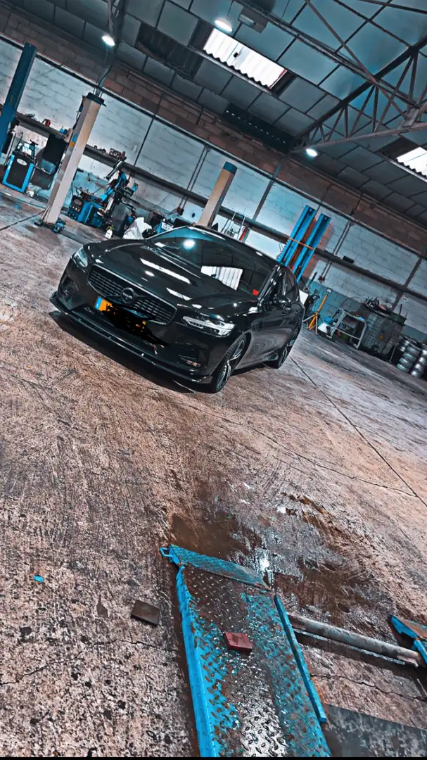 Volvo S90 D5 AWD Geartronic R Design - 1