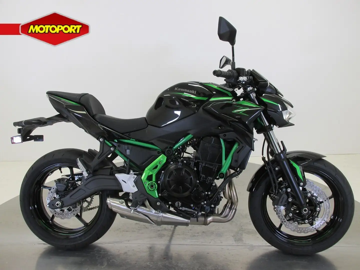 Kawasaki Z 650 ABS Verde - 1