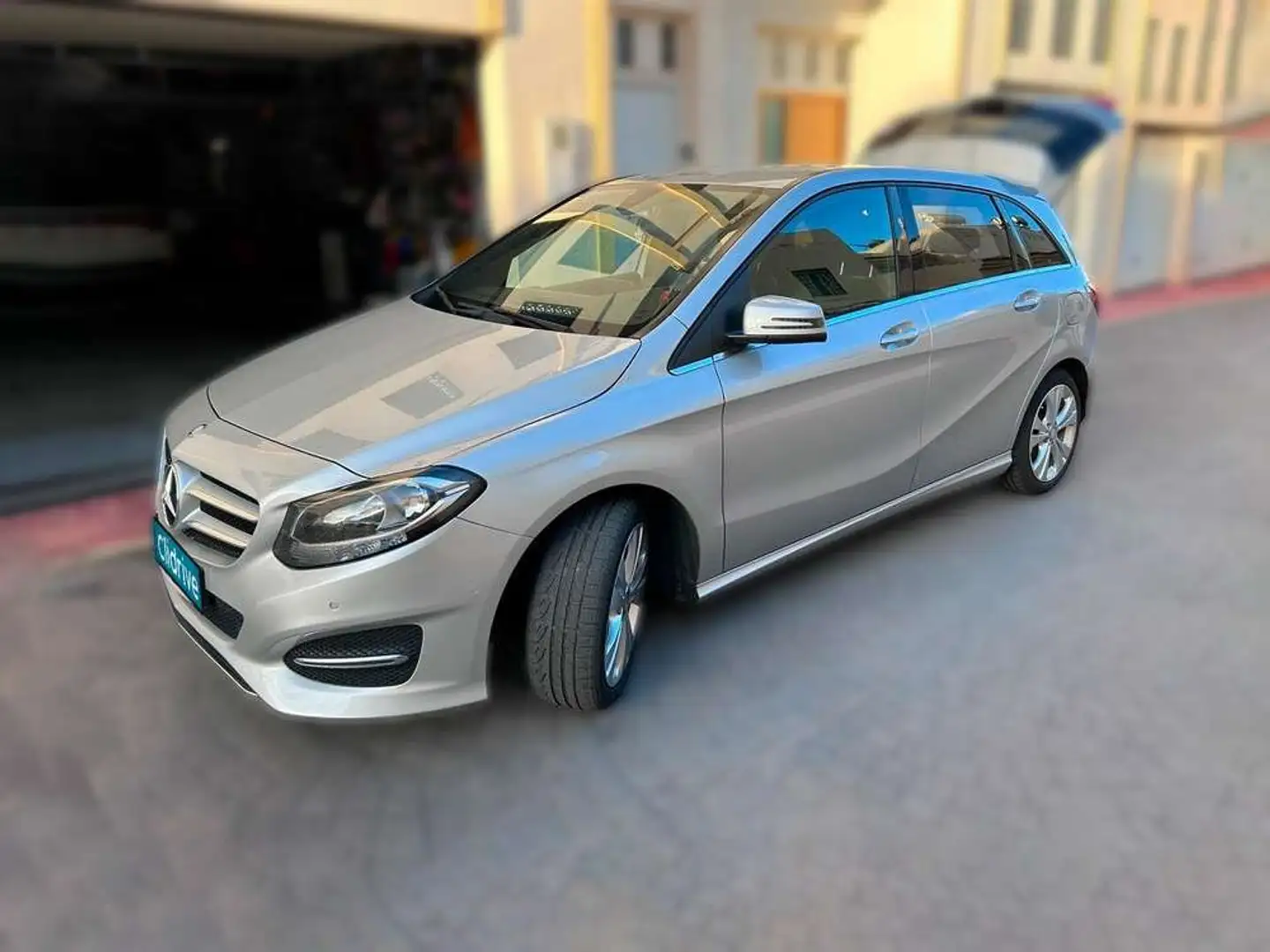 Mercedes-Benz B 200 200d Gris - 2