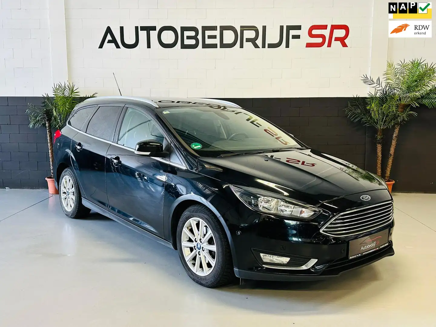 Ford Focus Wagon 1.0 Titanium Camera! Cruise Controle! Stoelv - 1
