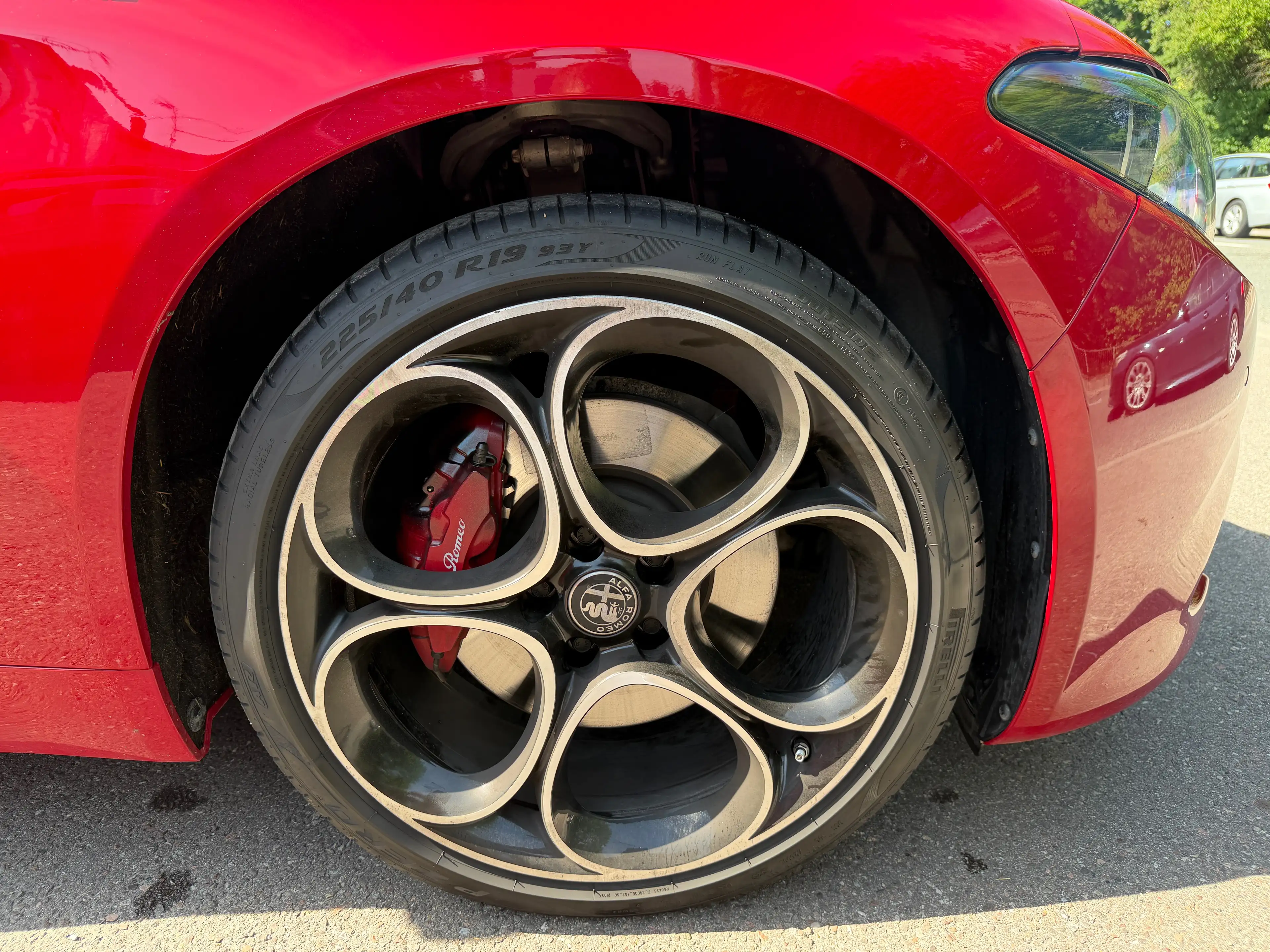 Alfa Romeo Giulia Competizione Q4 — photo 13