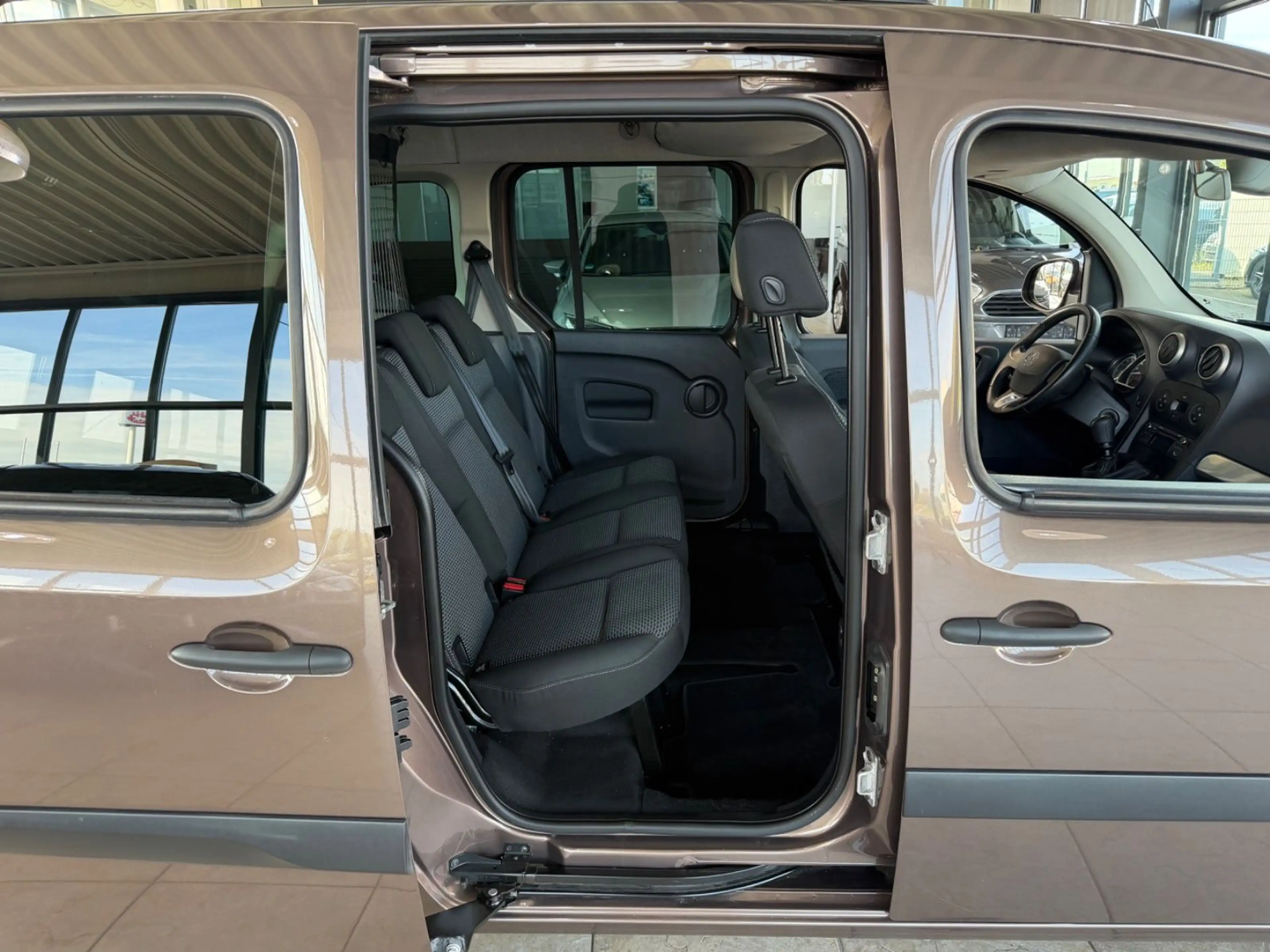 Mercedes-Benz Citan Kombi 111 CDI lang — photo 13