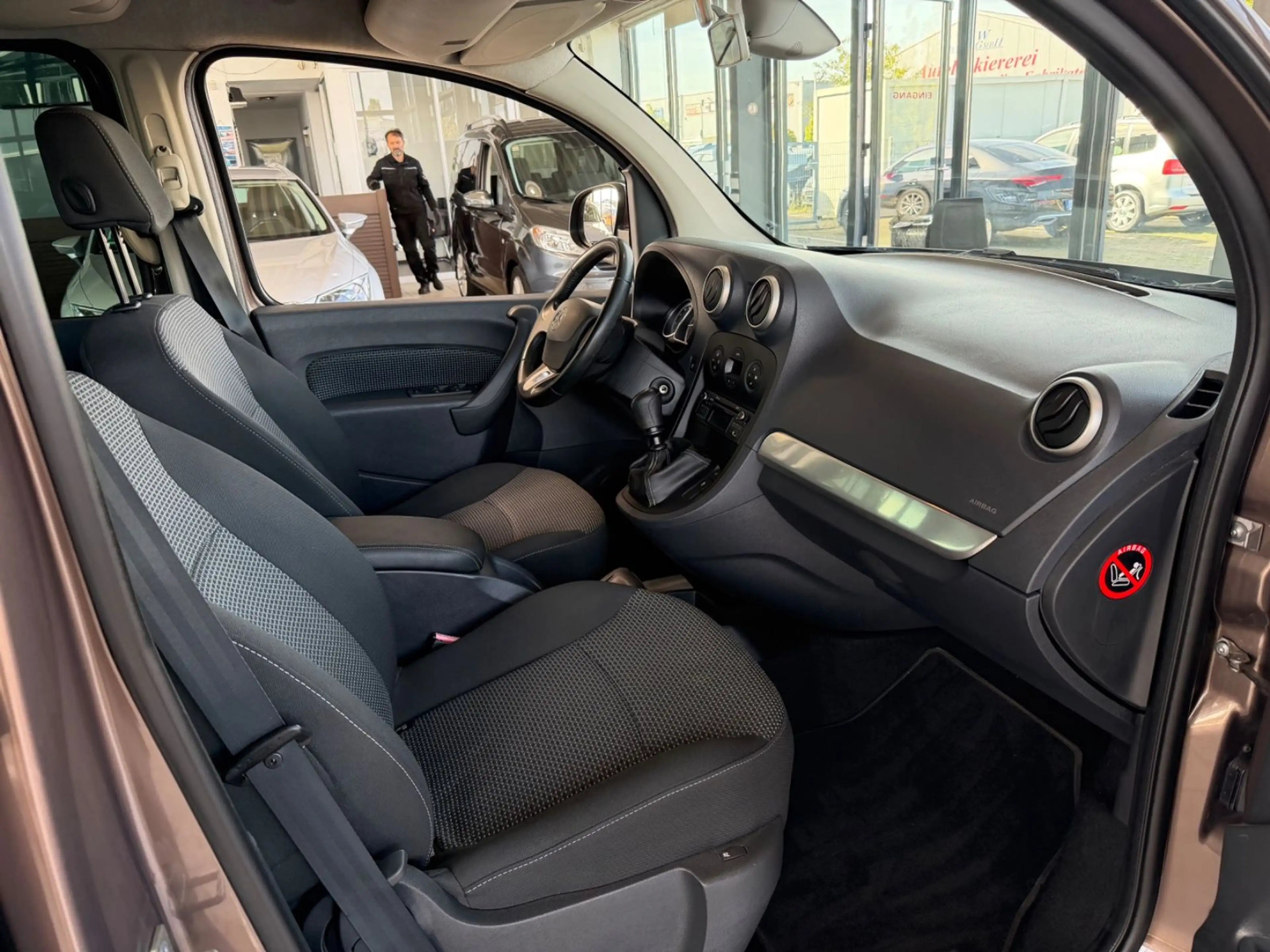 Mercedes-Benz Citan Kombi 111 CDI lang — photo 10