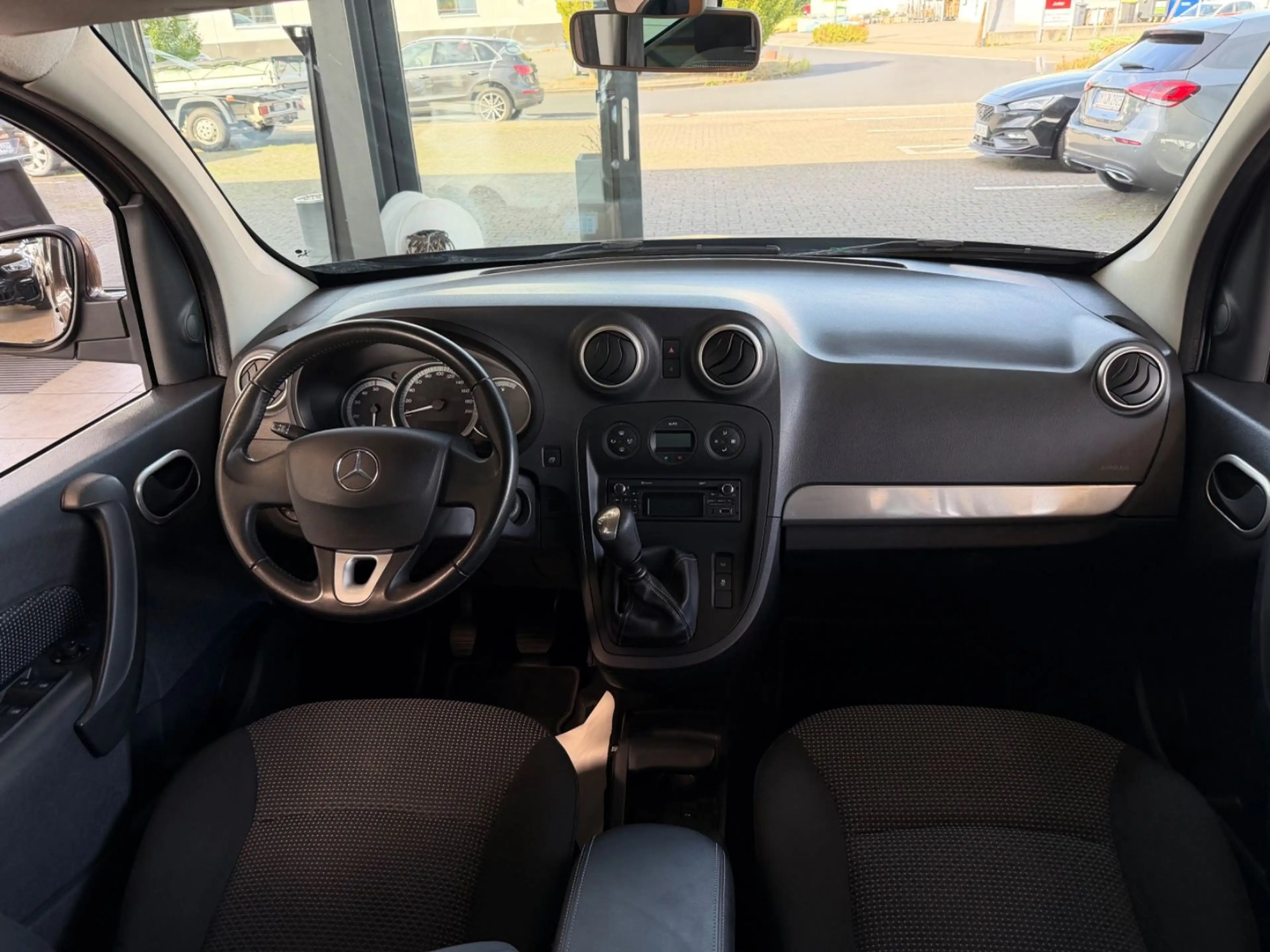 Mercedes-Benz Citan Kombi 111 CDI lang — photo 12