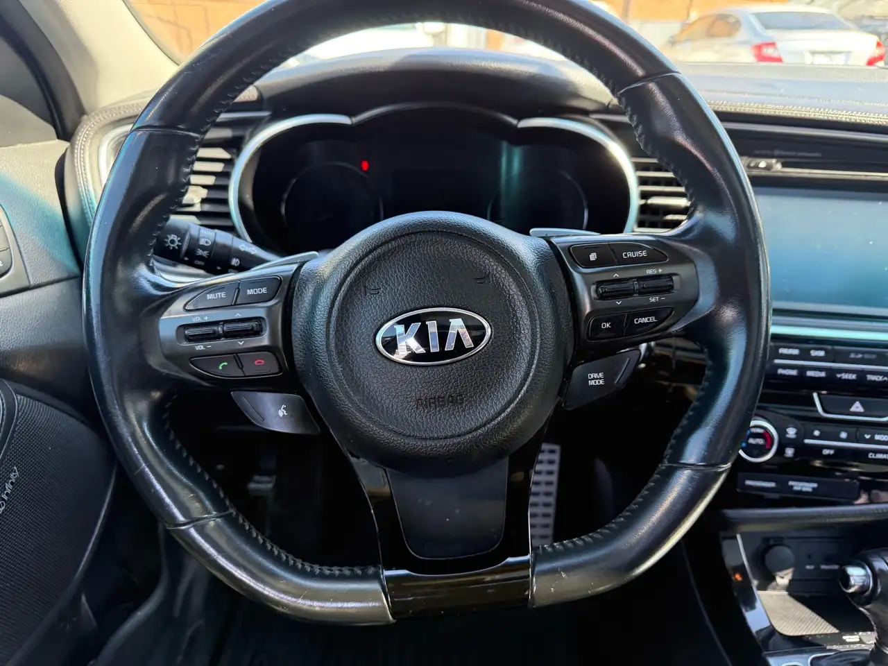 Kia Optima снимка Kia Optima