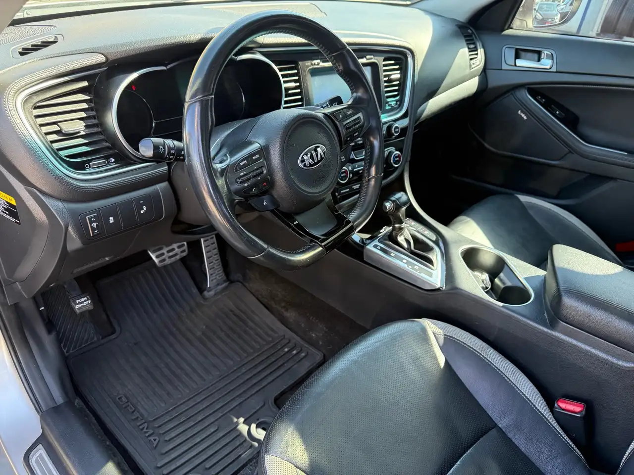 Kia Optima снимка Kia Optima