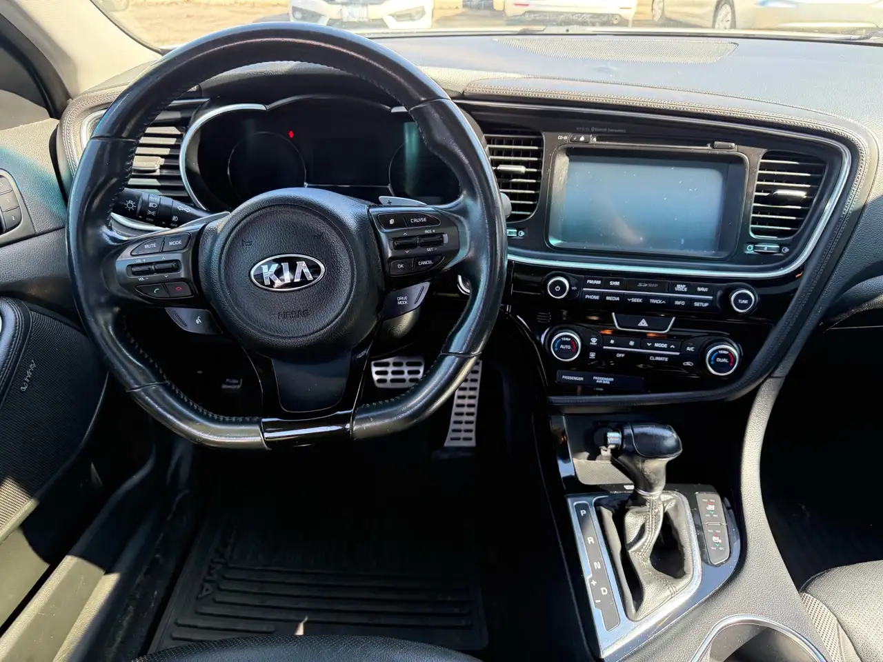 Kia Optima снимка Kia Optima
