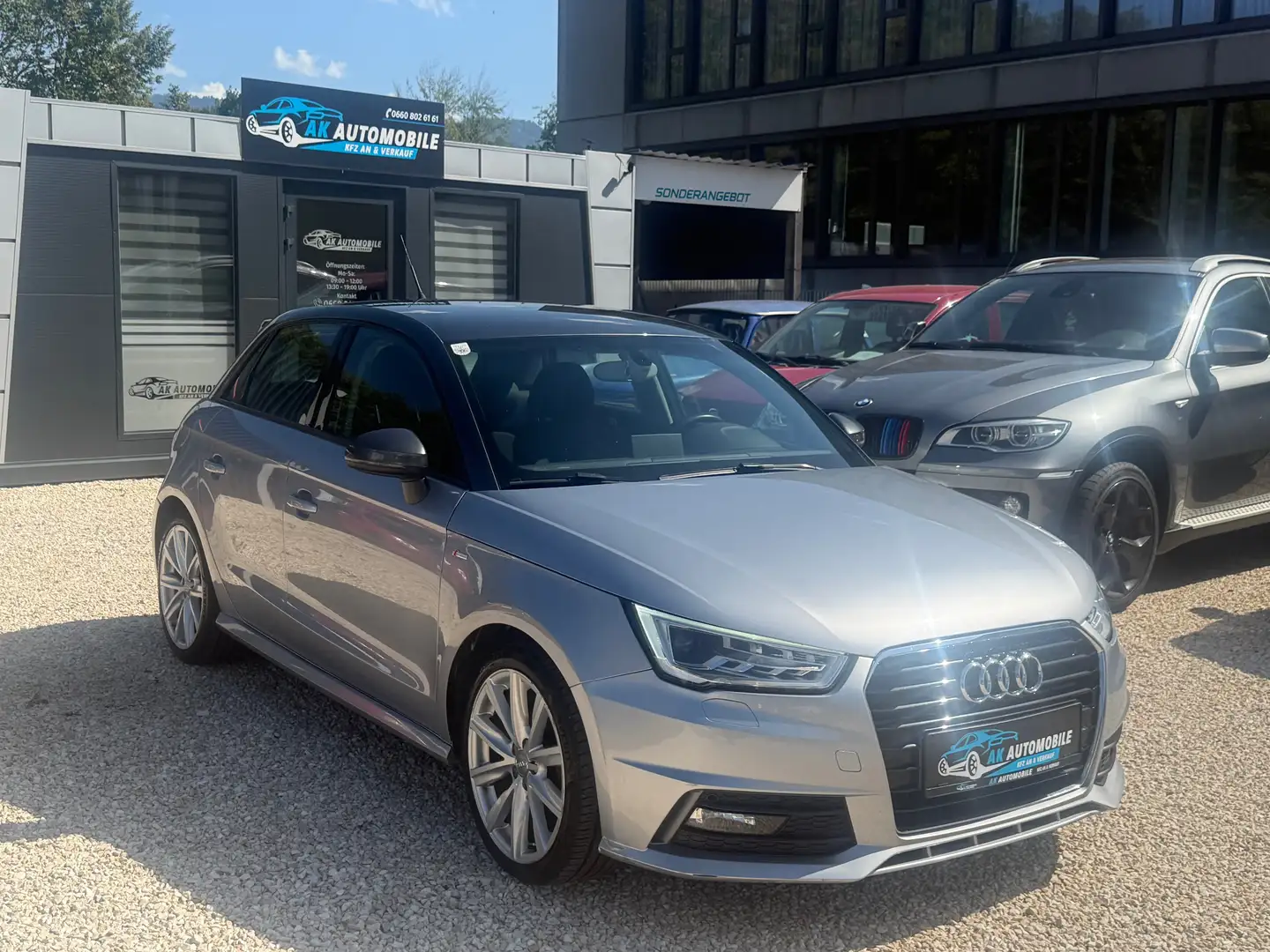 Audi A1 basis Sline Grau - 1