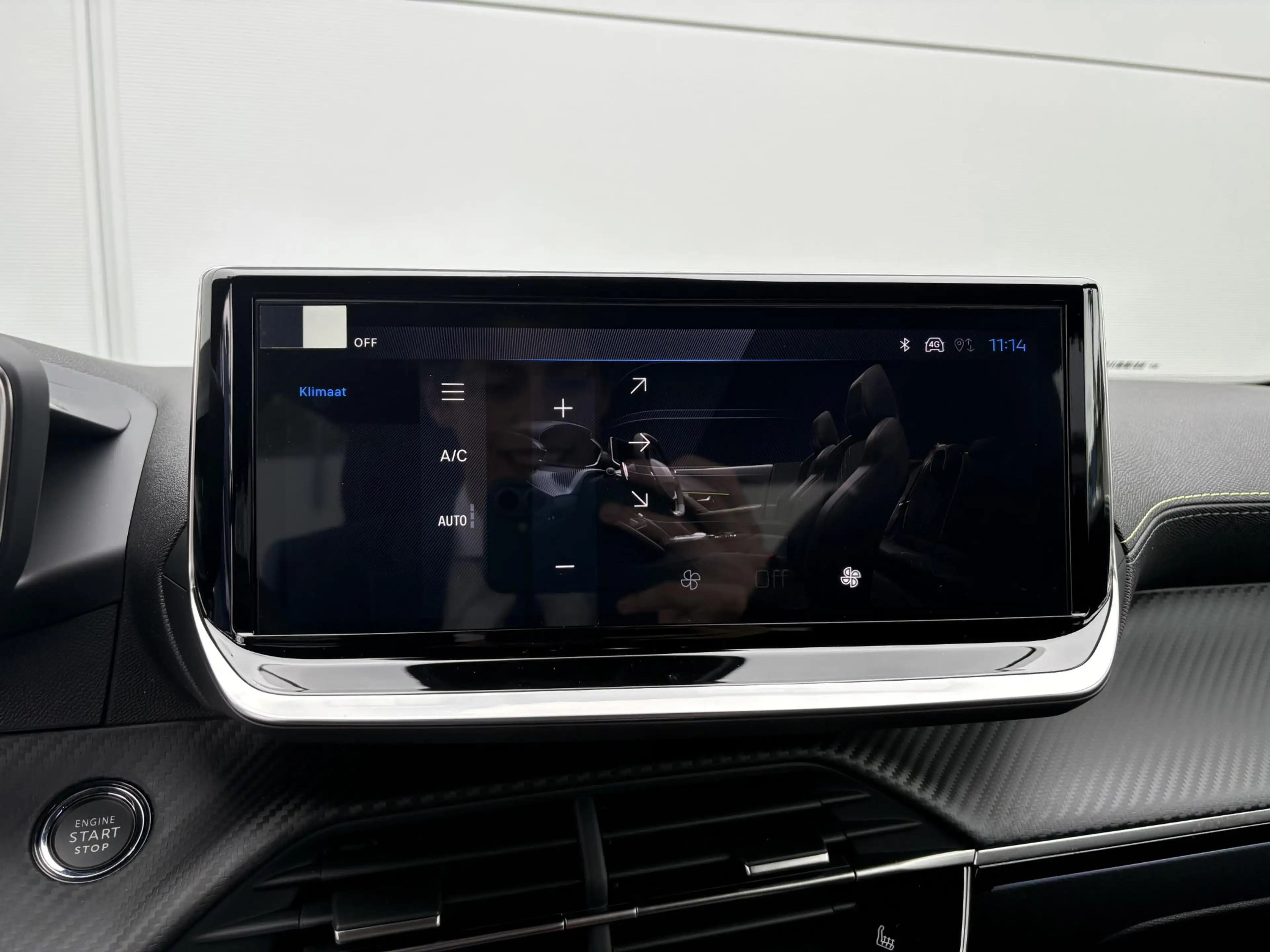 Peugeot 2008 1.2 Hybrid 145 GT | Elektrische stoelen | Adaptiev — photo 13