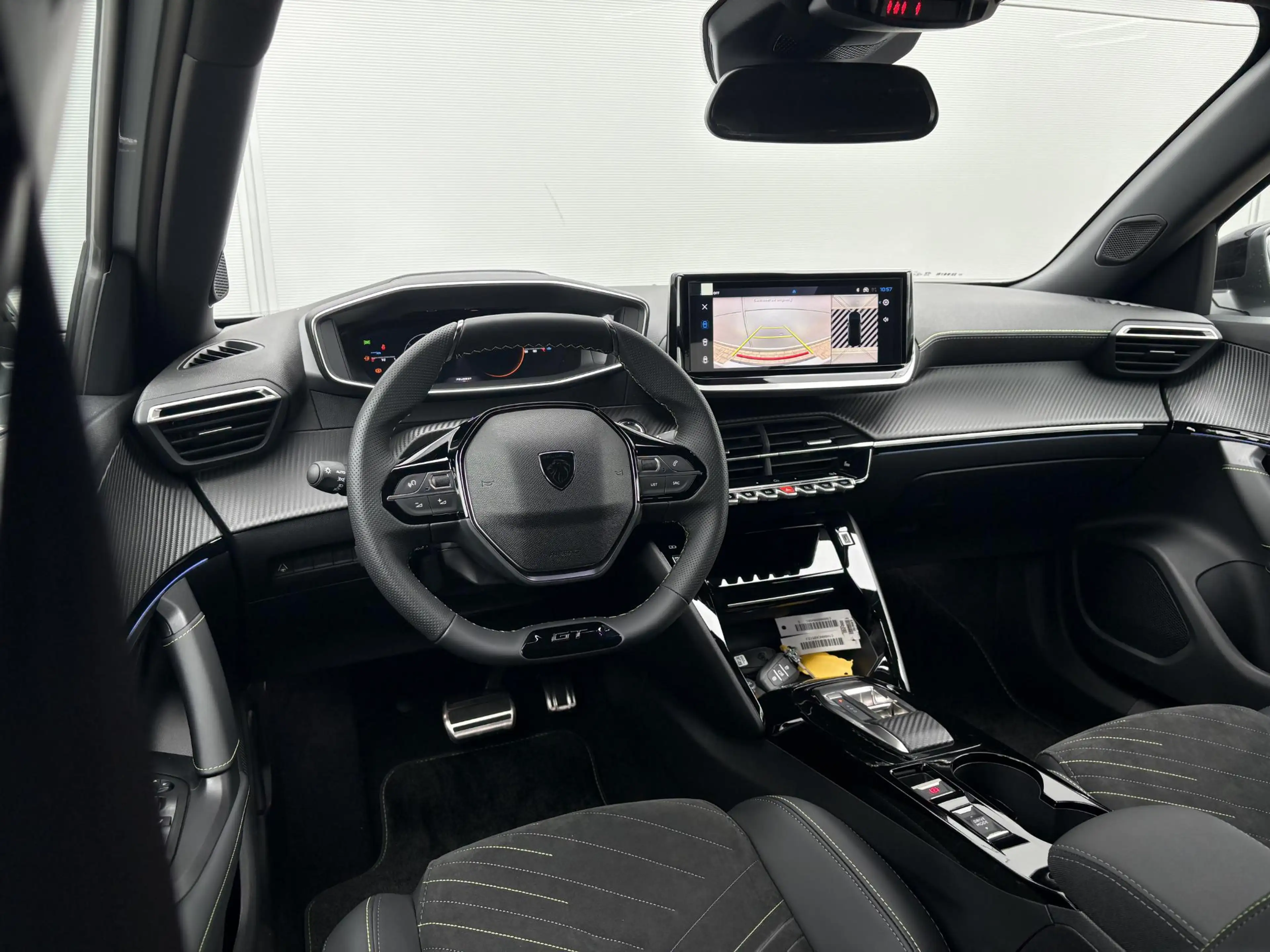 Peugeot 2008 1.2 Hybrid 145 GT | Elektrische stoelen | Adaptiev — photo 10