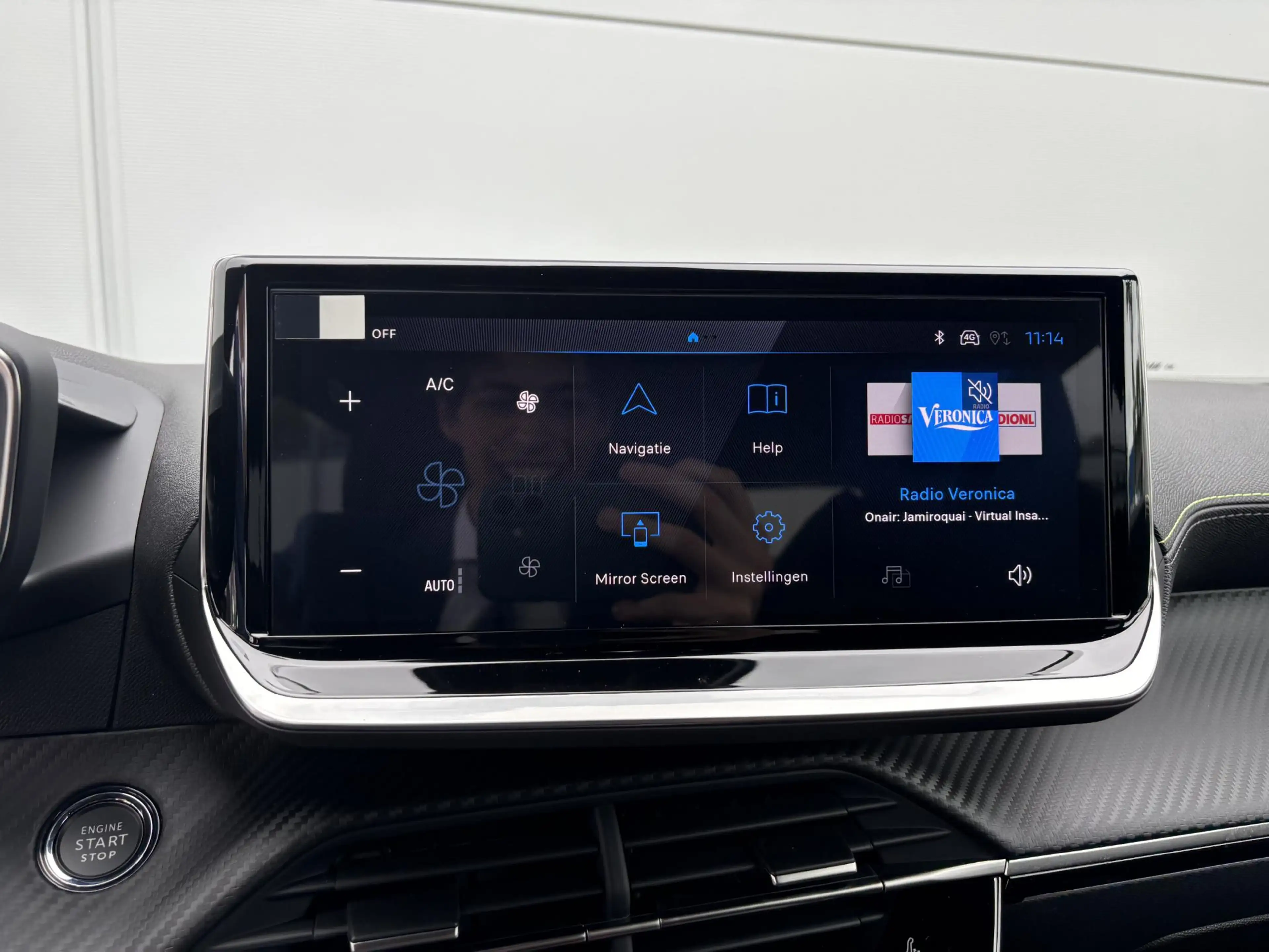 Peugeot 2008 1.2 Hybrid 145 GT | Elektrische stoelen | Adaptiev — photo 15