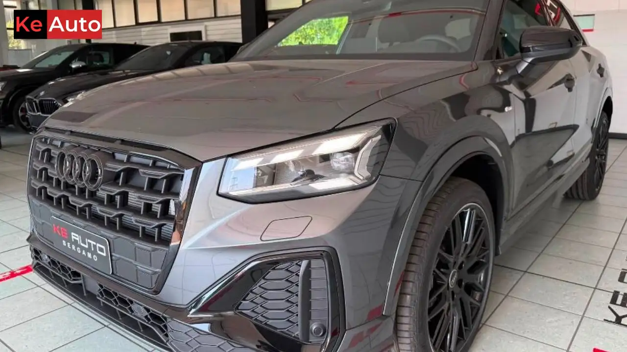 Audi Q2 35 1.5 tfsi Identity Black s-tronic